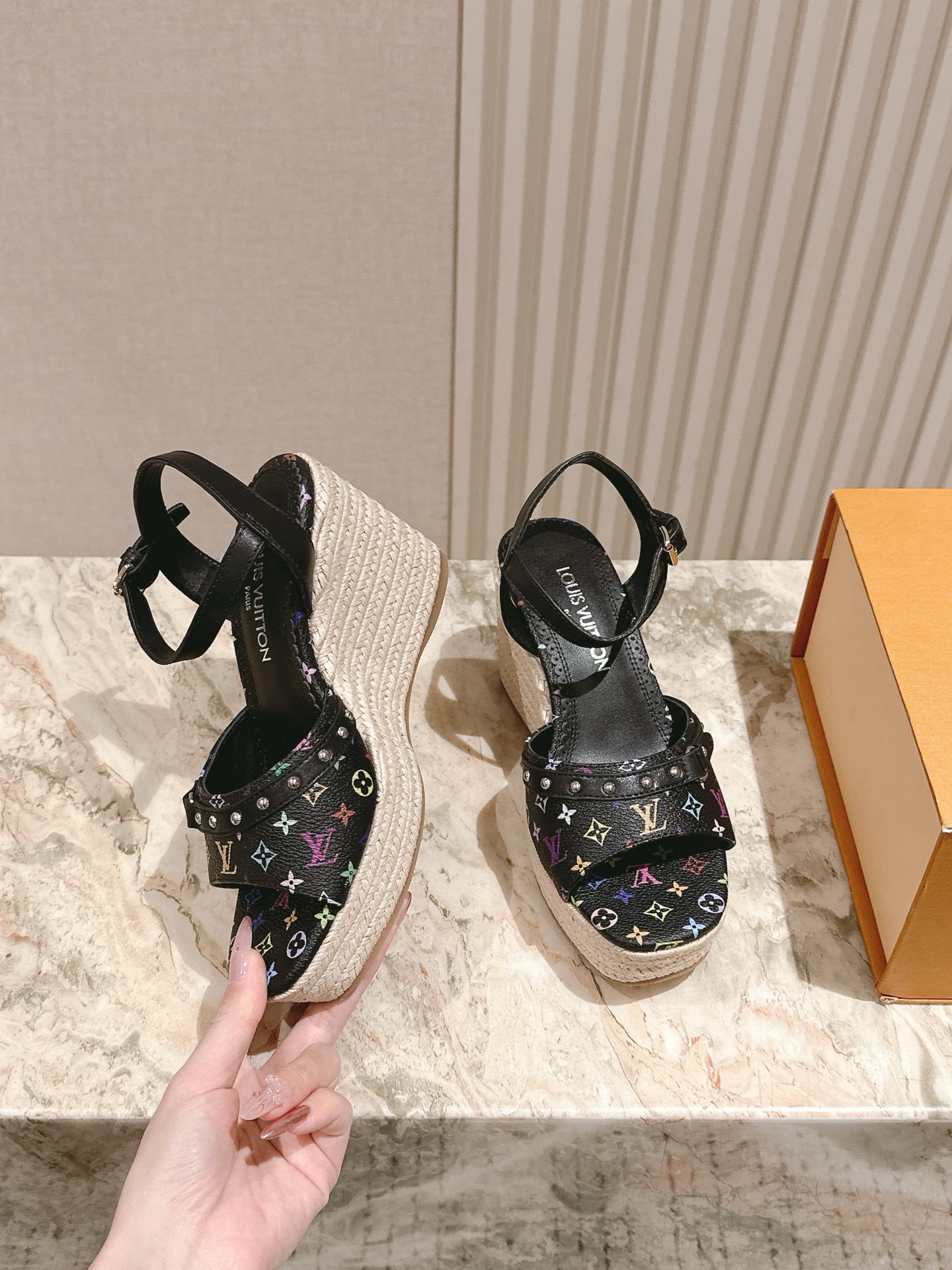 LV 루이비통 통굽 샌들 슬리퍼 신발