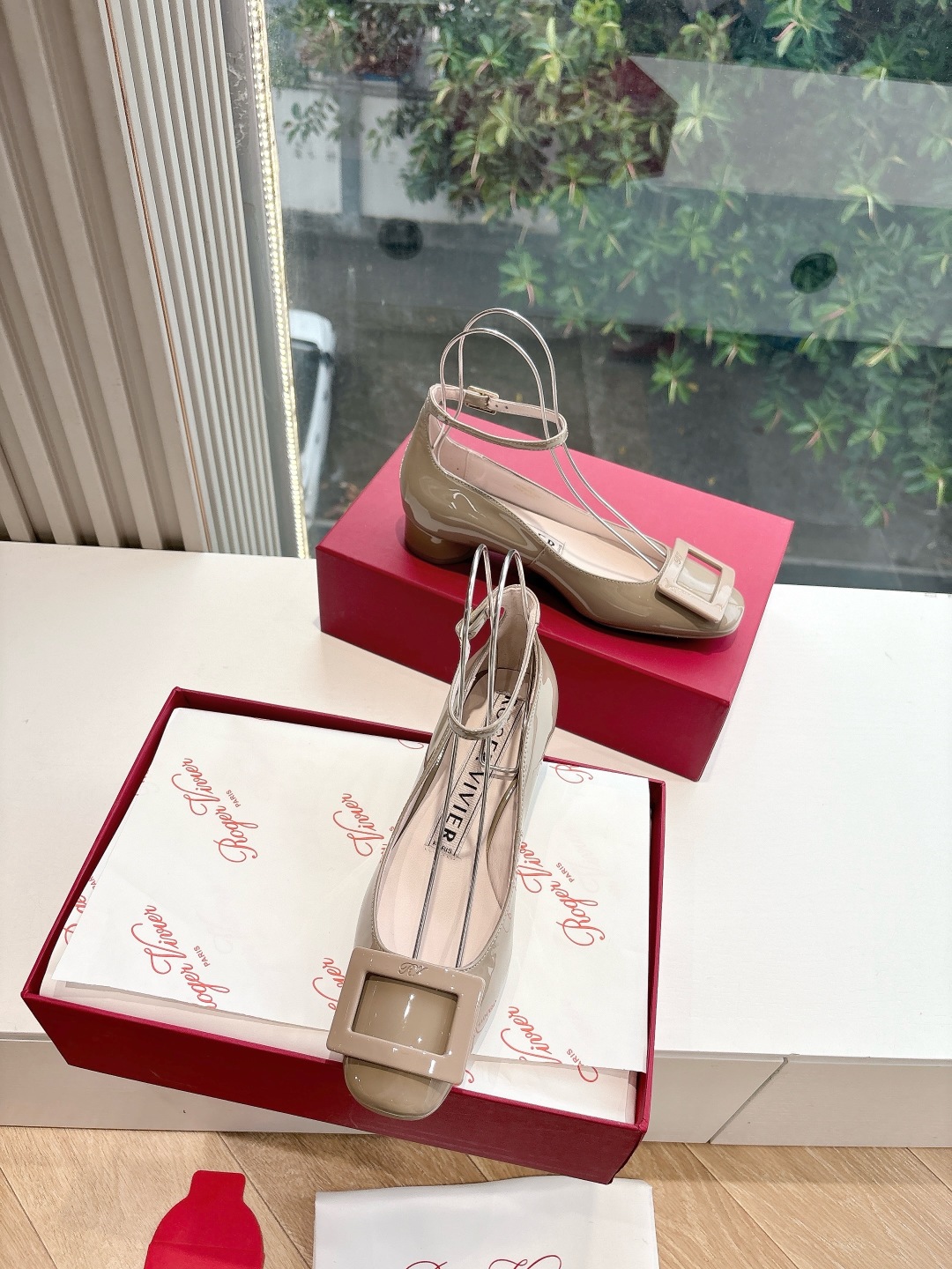 Roger Vivier RV 로저 비비에 플랫슈즈 통굽 구두 단화 신발