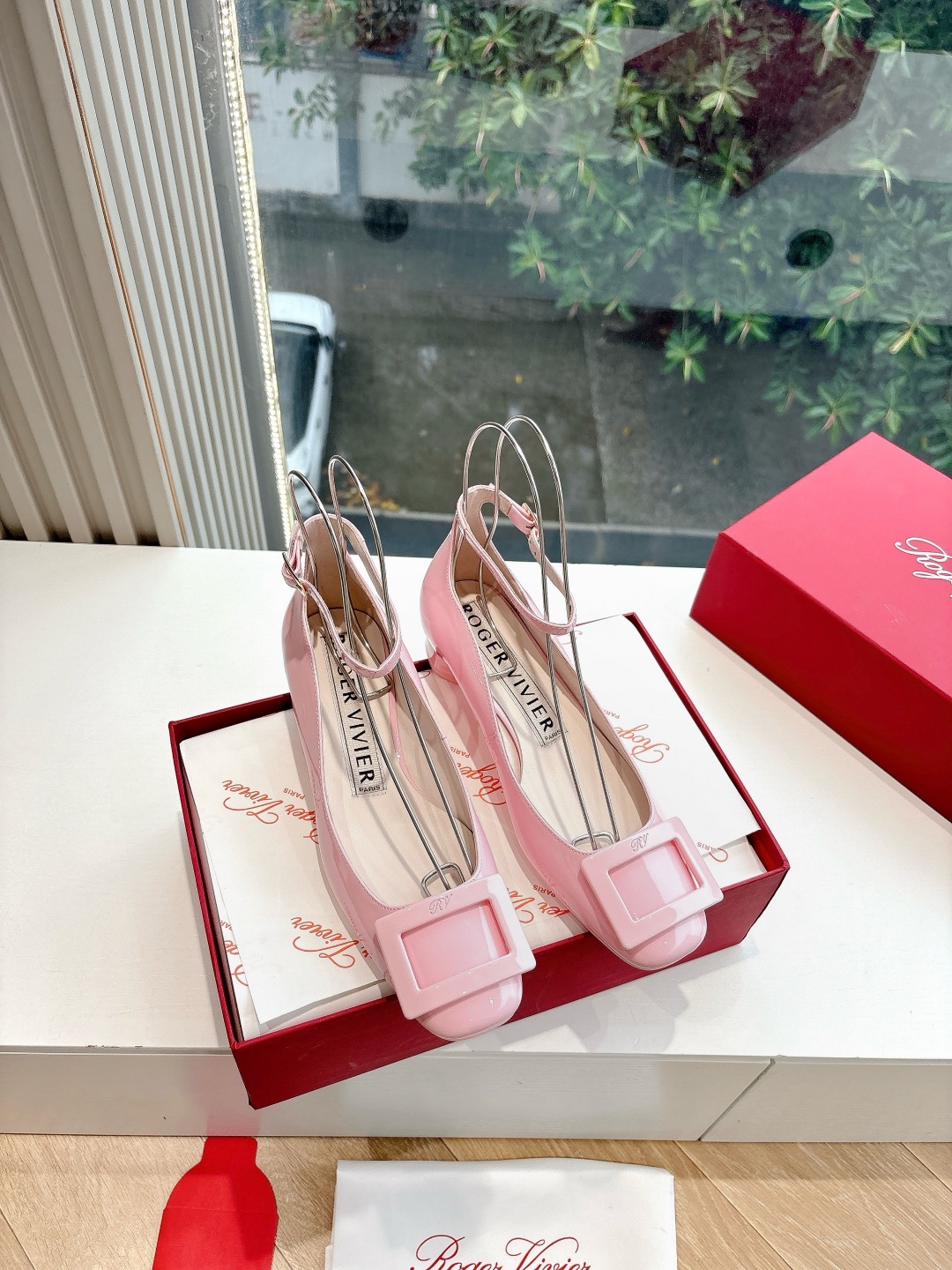 Roger Vivier RV 로저 비비에 플랫슈즈 통굽 구두 단화 신발