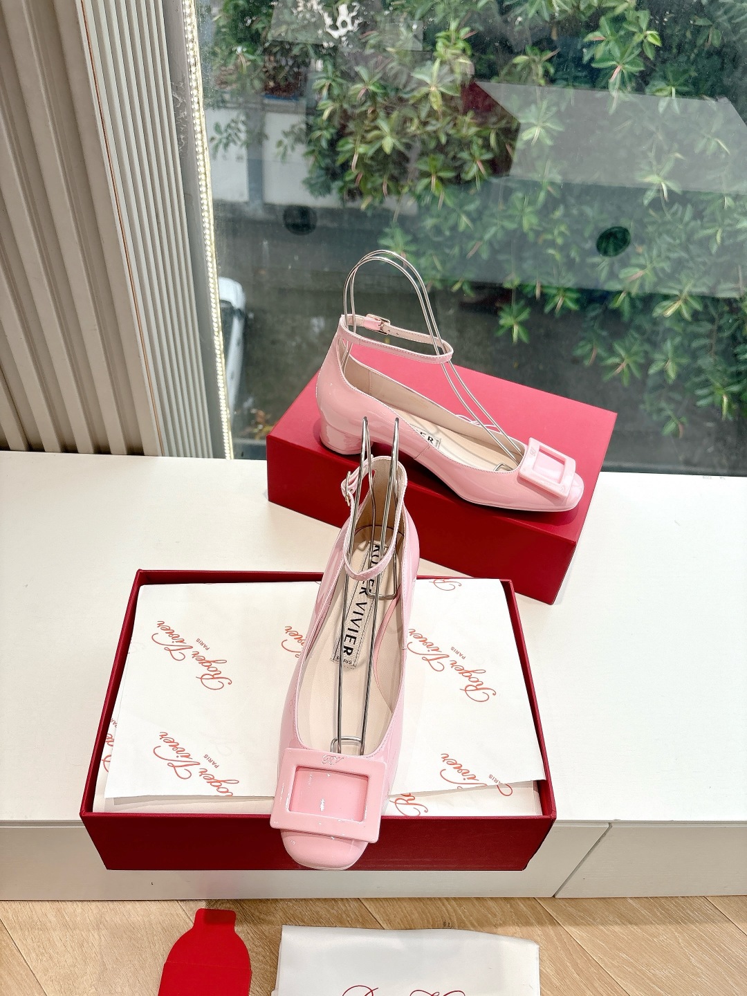 Roger Vivier RV 로저 비비에 플랫슈즈 통굽 구두 단화 신발