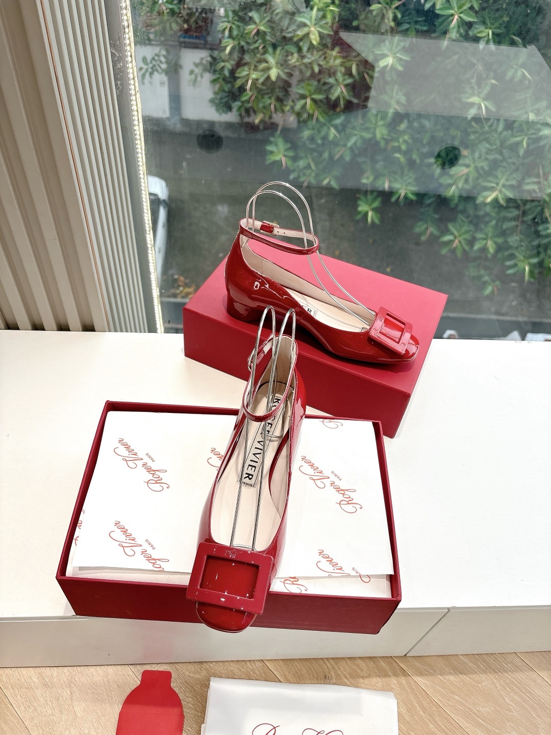 Roger Vivier RV 로저 비비에 플랫슈즈 통굽 구두 단화 신발