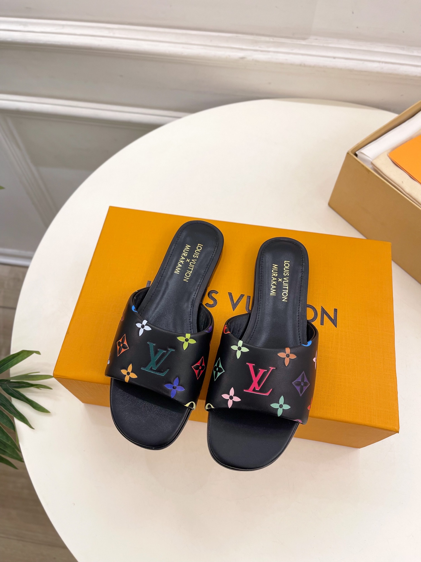 LV 루이비통 플랫 샌들 슬리퍼 신발