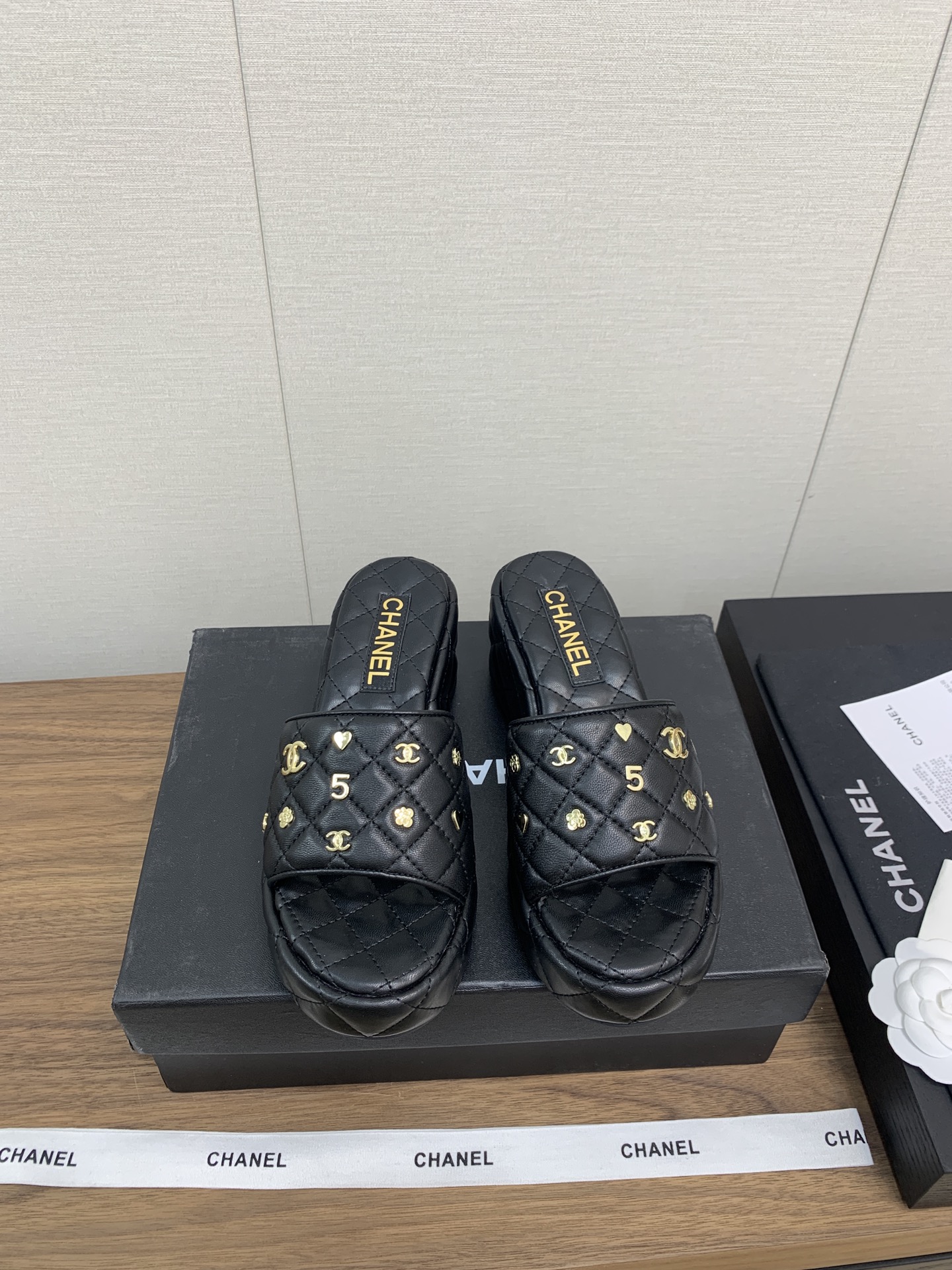 CHANEL 샤넬 통굽 슬리퍼 샌들 신발