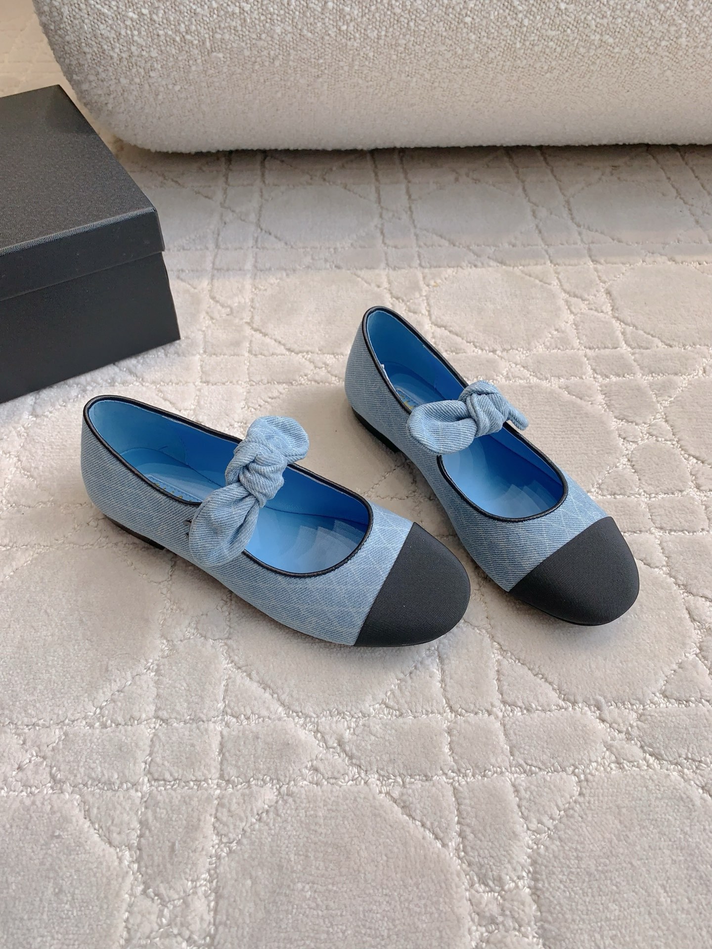 CHANEL 샤넬 플랫 슈즈 단화 신발