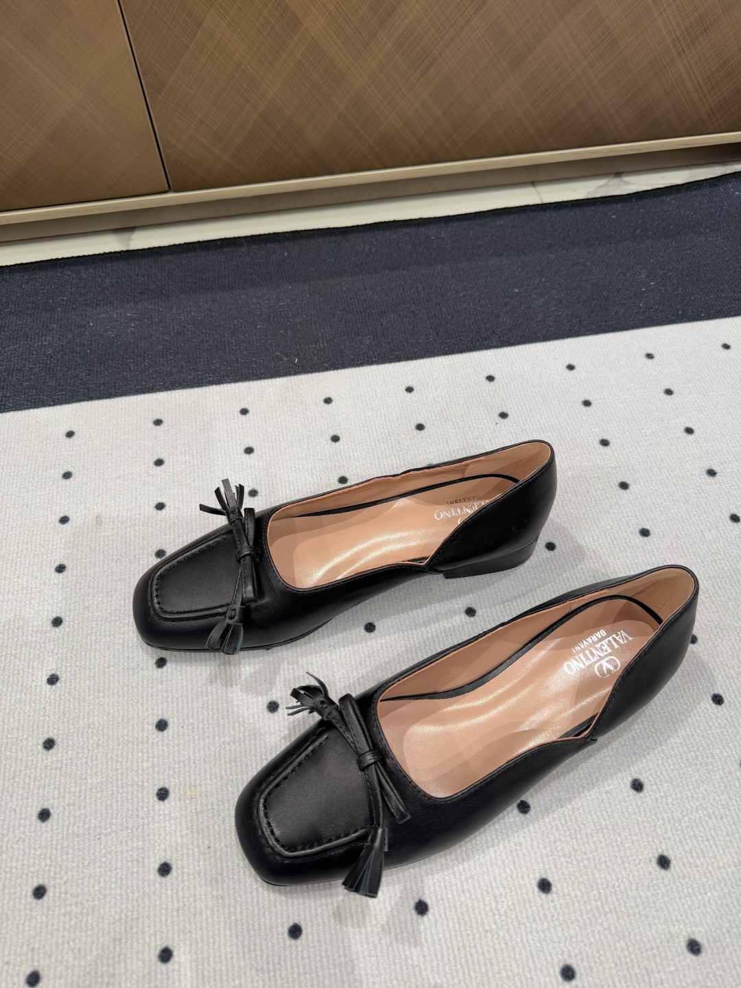 VALENTINO 발렌티노 플랫 슈즈 단화 신발