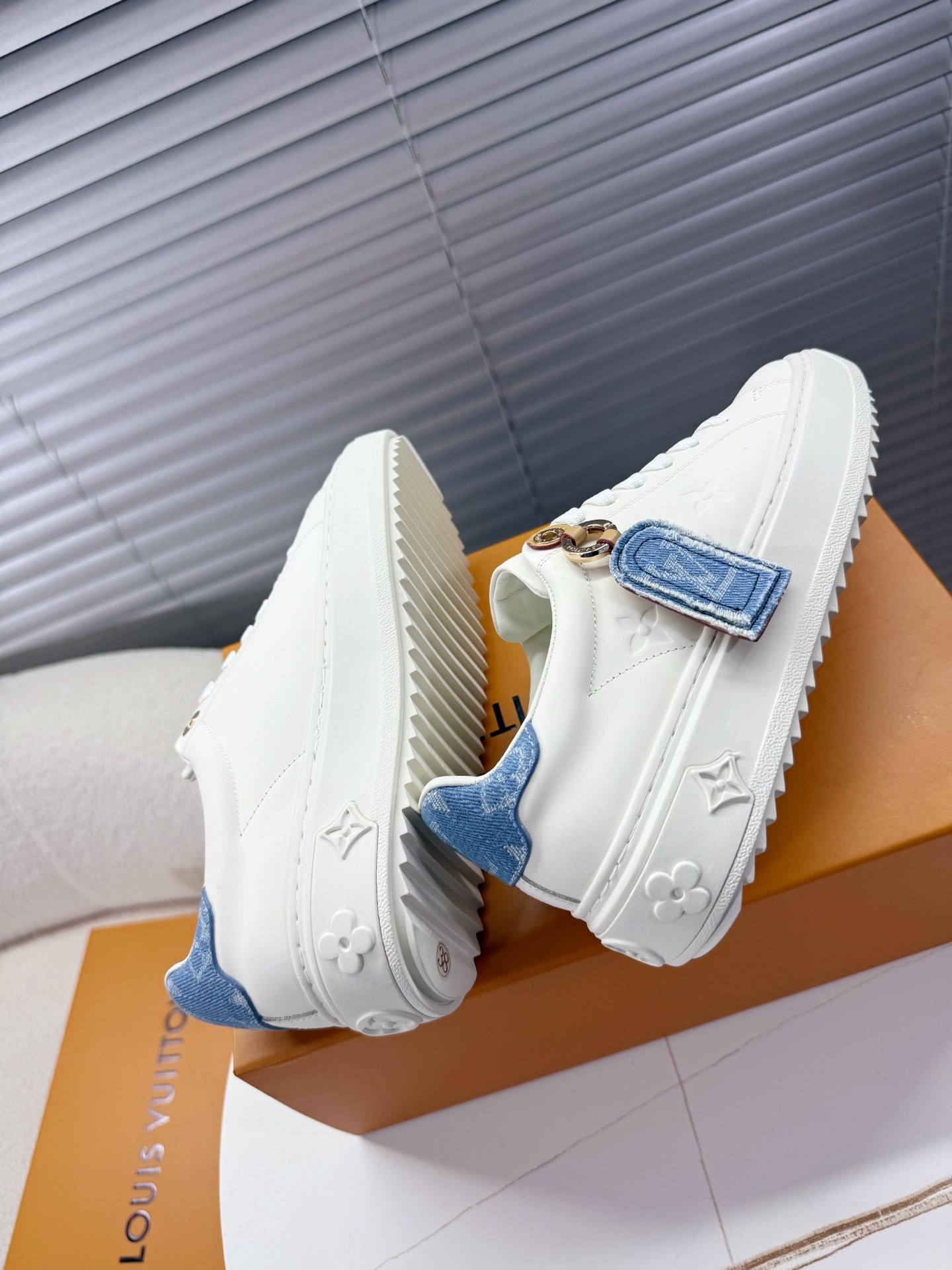 LV 루이비통 여성 스니커즈 신발