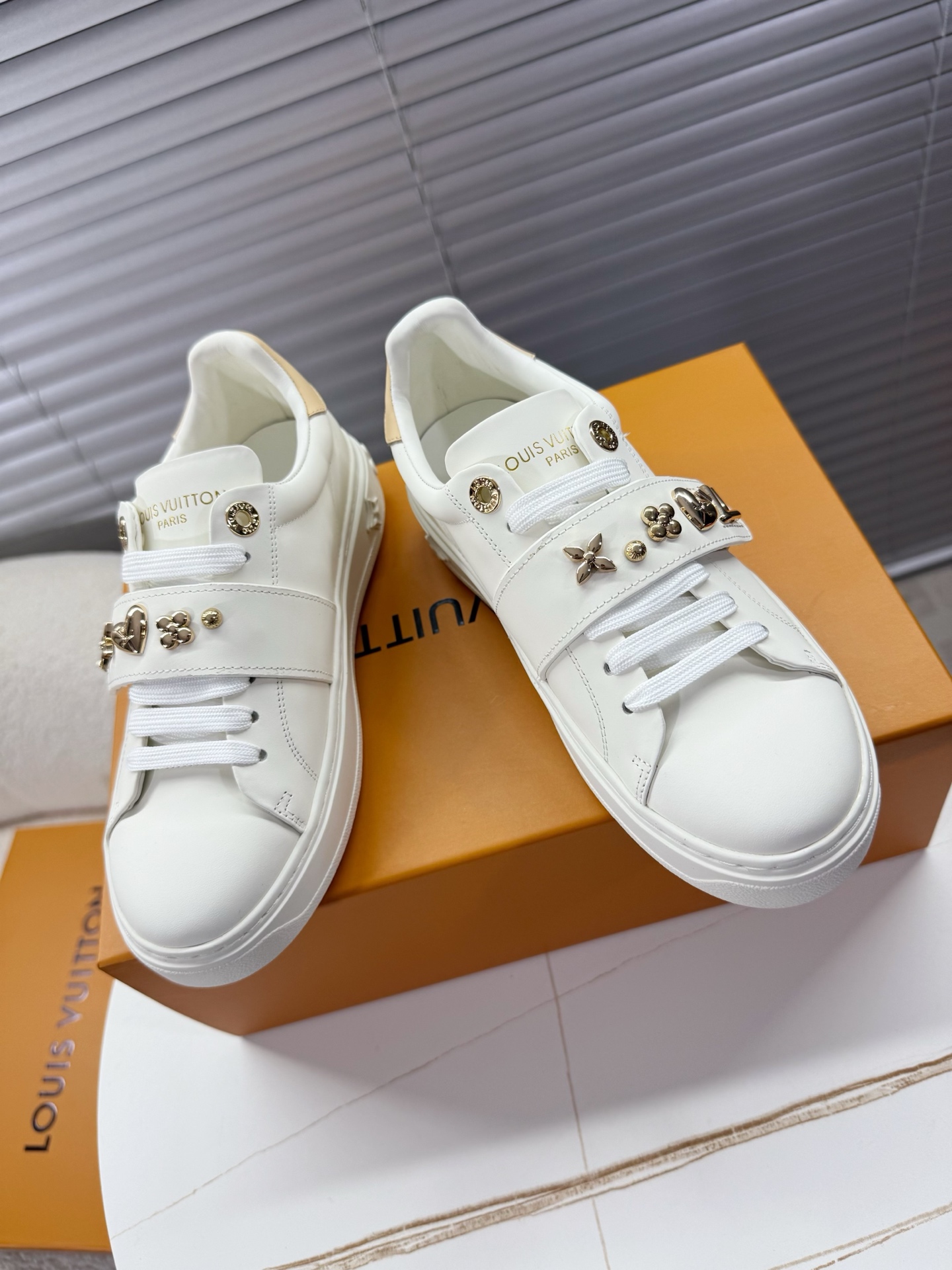 LV 루이비통 여성 스니커즈 신발