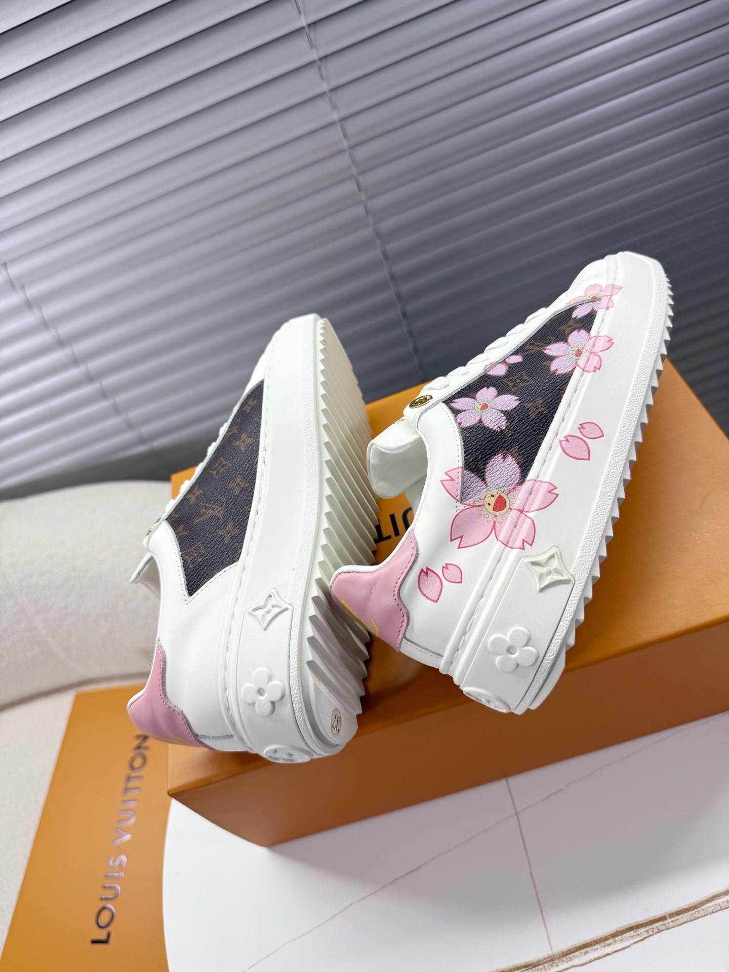 LV 루이비통 여성 스니커즈 신발