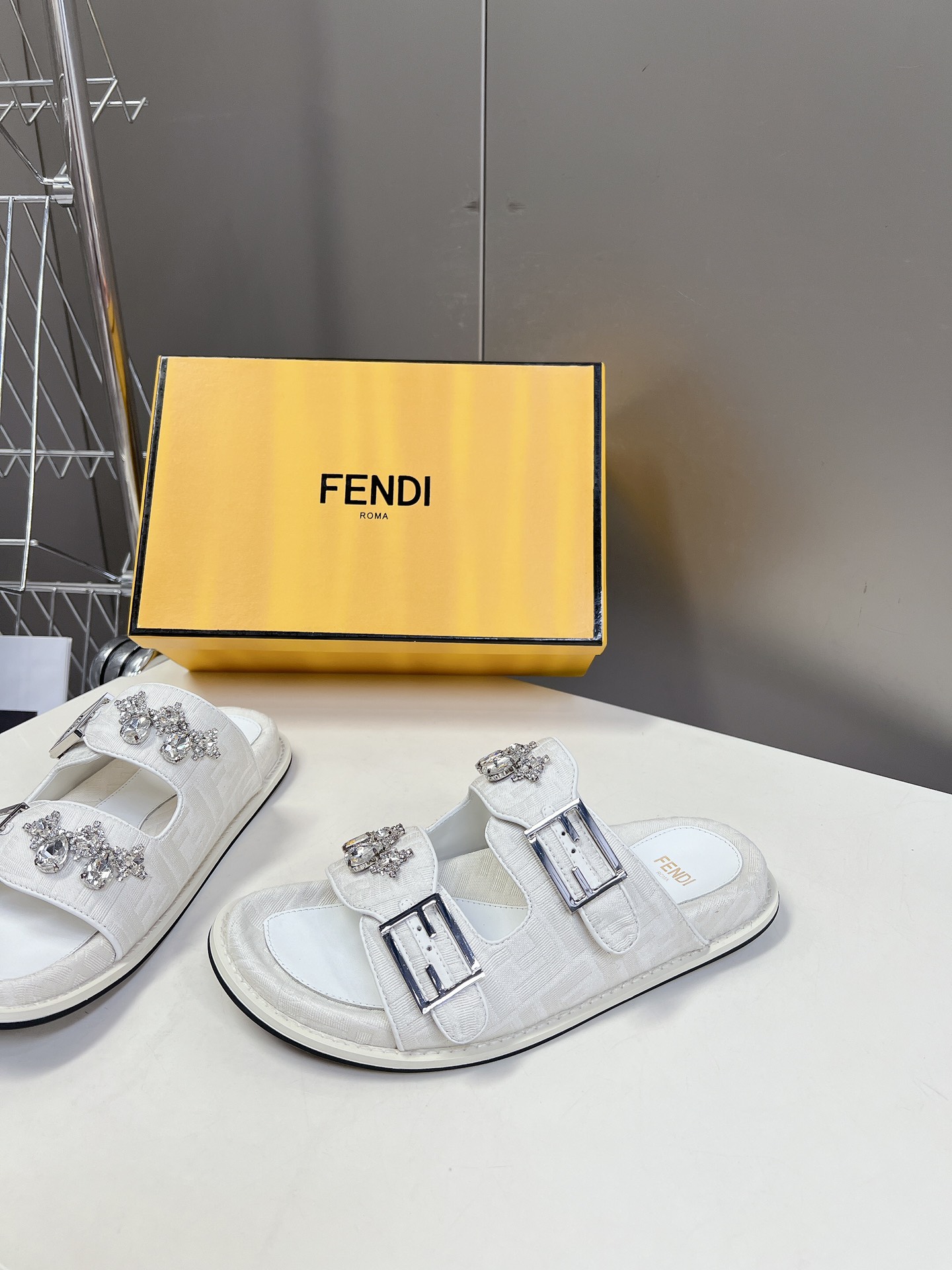 FENDI 펜디 샌들 슬리퍼 신발