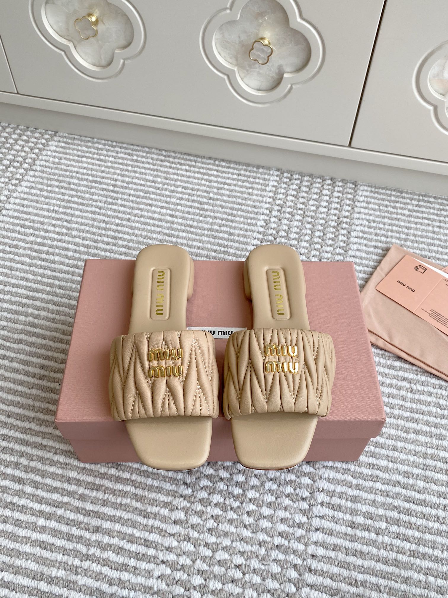 MiuMiu 미우미우 샌들 슬리퍼 신발