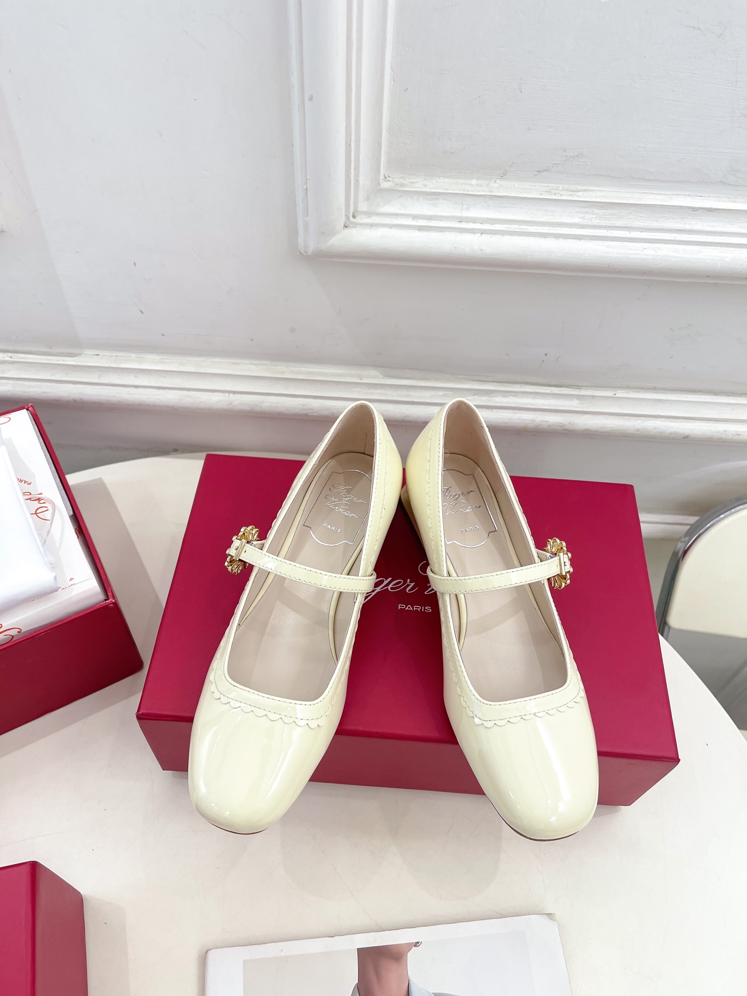 Roger Vivier RV 로저 비비에 펌프스 구두 신발