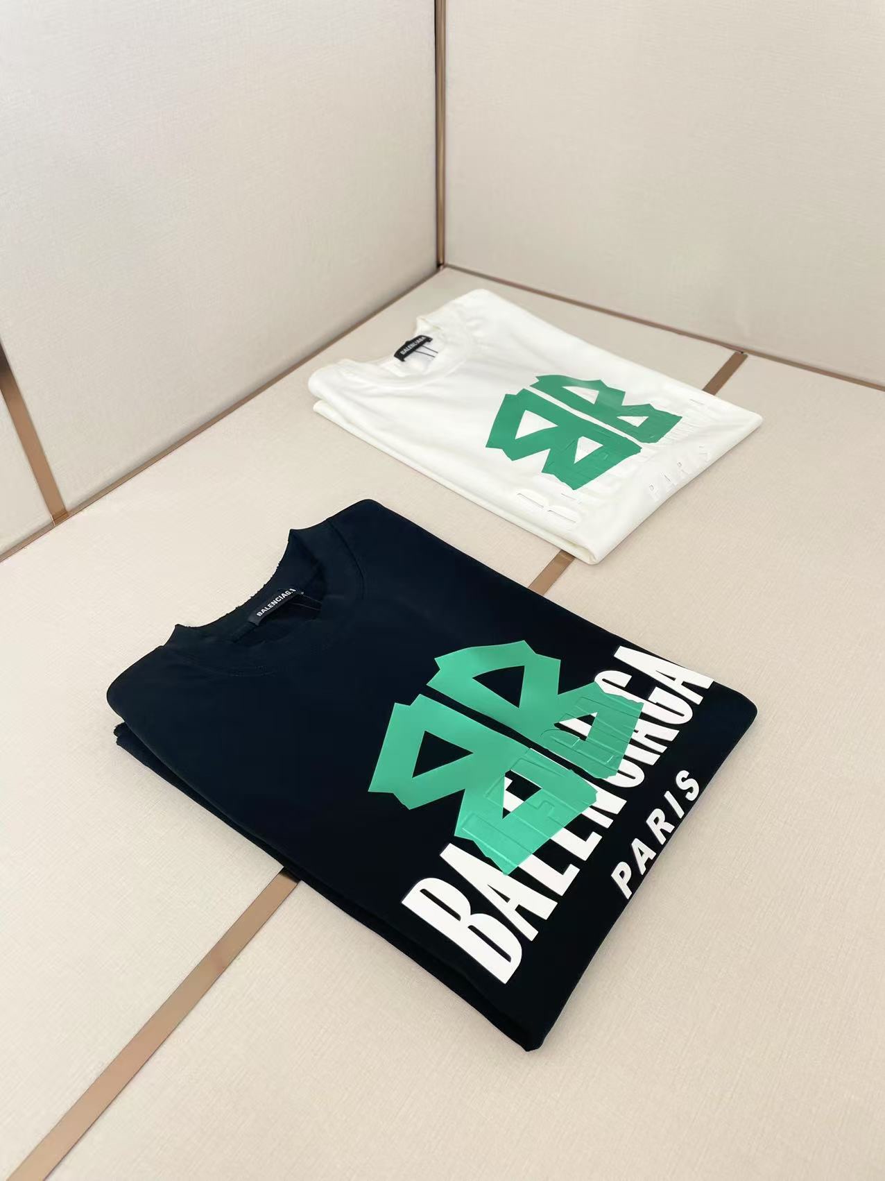 Balenciaga 발렌시아가 반팔 티셔츠 의류