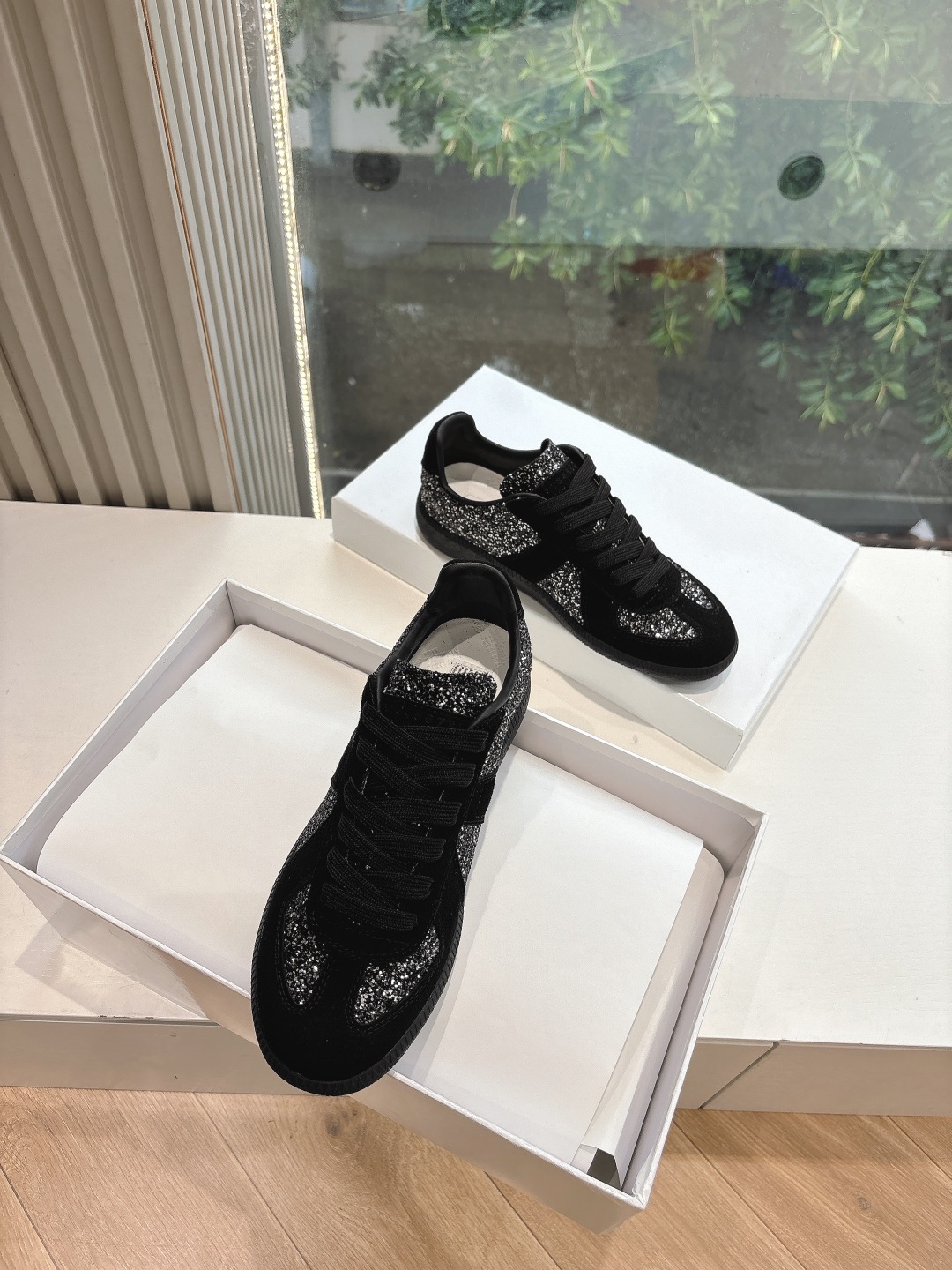 maison margiela mm6 메종 마르지엘라 스니커즈 신발