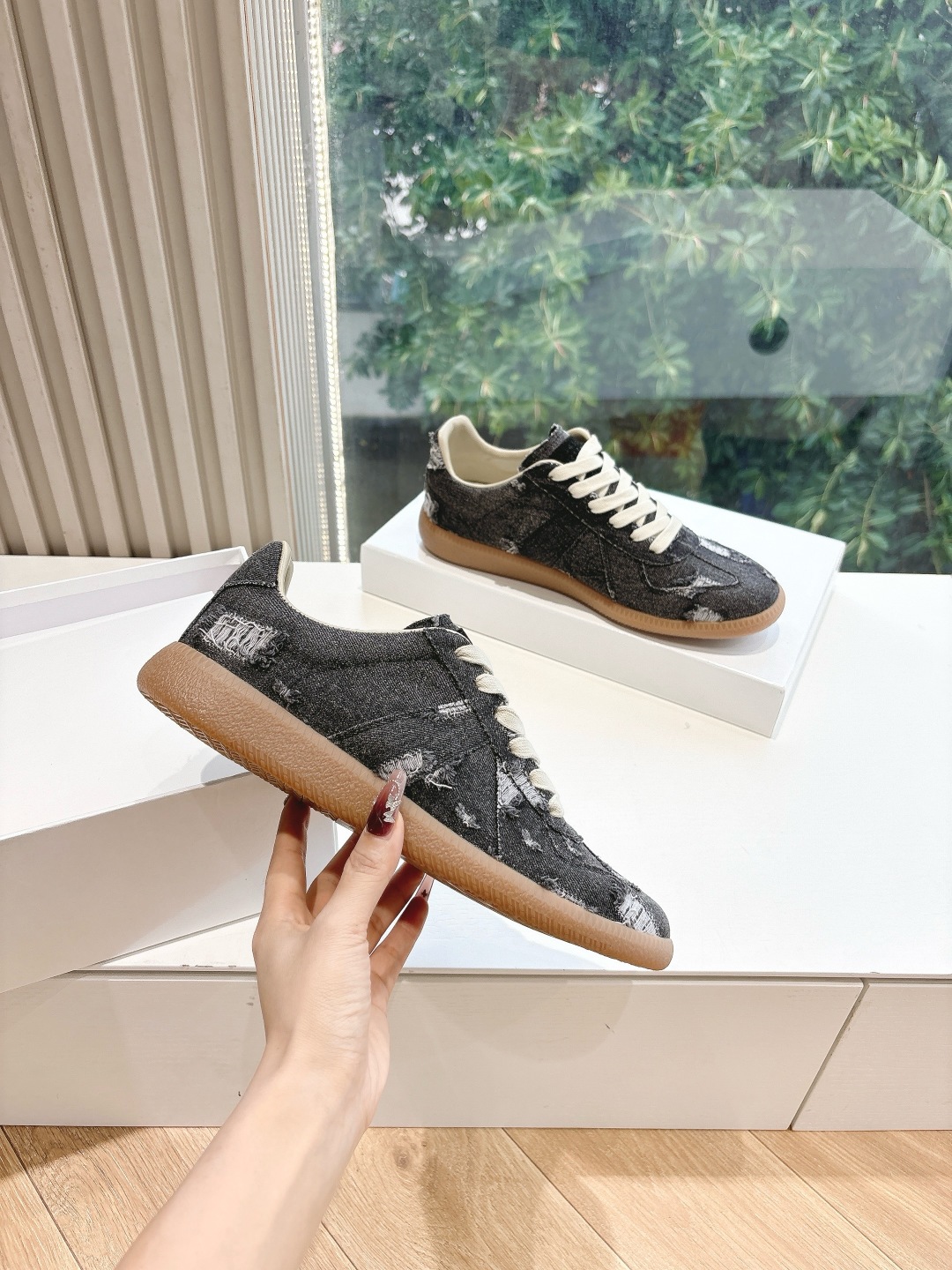 maison margiela mm6 메종 마르지엘라 스니커즈 신발