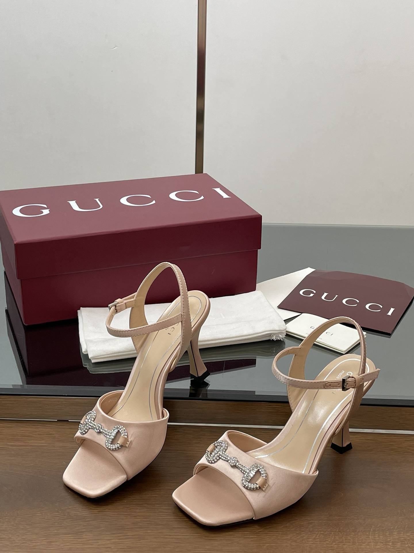 GUCCI 구찌 힐 샌들 신발