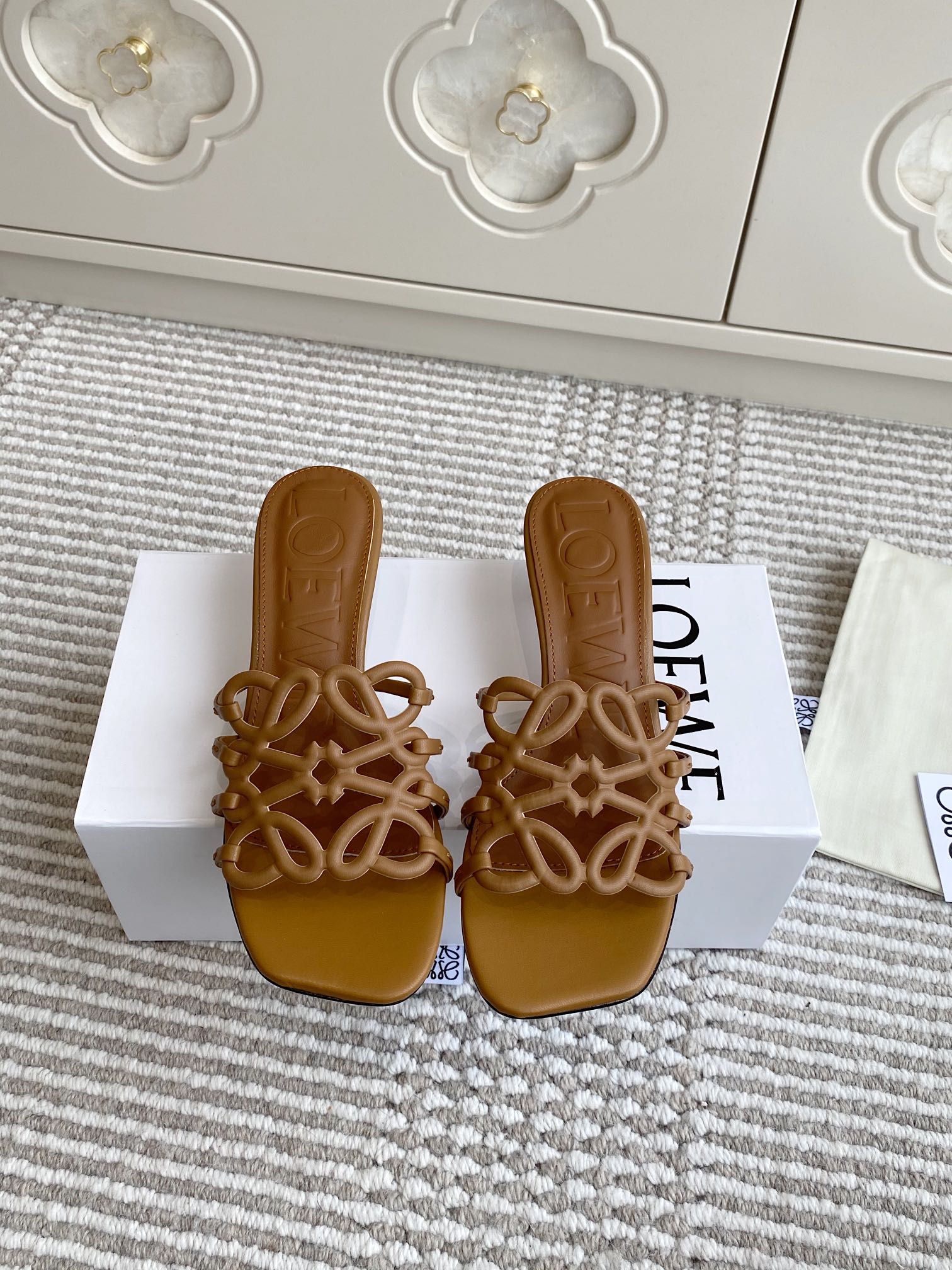 Loewe 로에베 힐 슬리퍼 샌들 신발