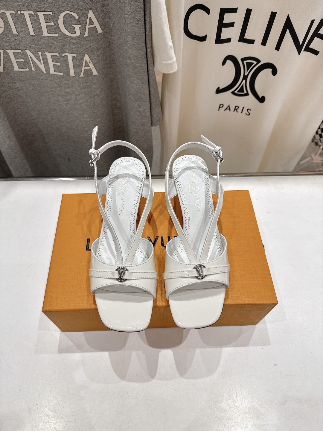 Louis Vuitton LV 루이비통 힐 샌들 신발