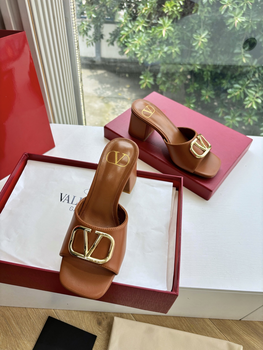 VALENTINO 발렌티노 통굽 샌들 슬리퍼 신발