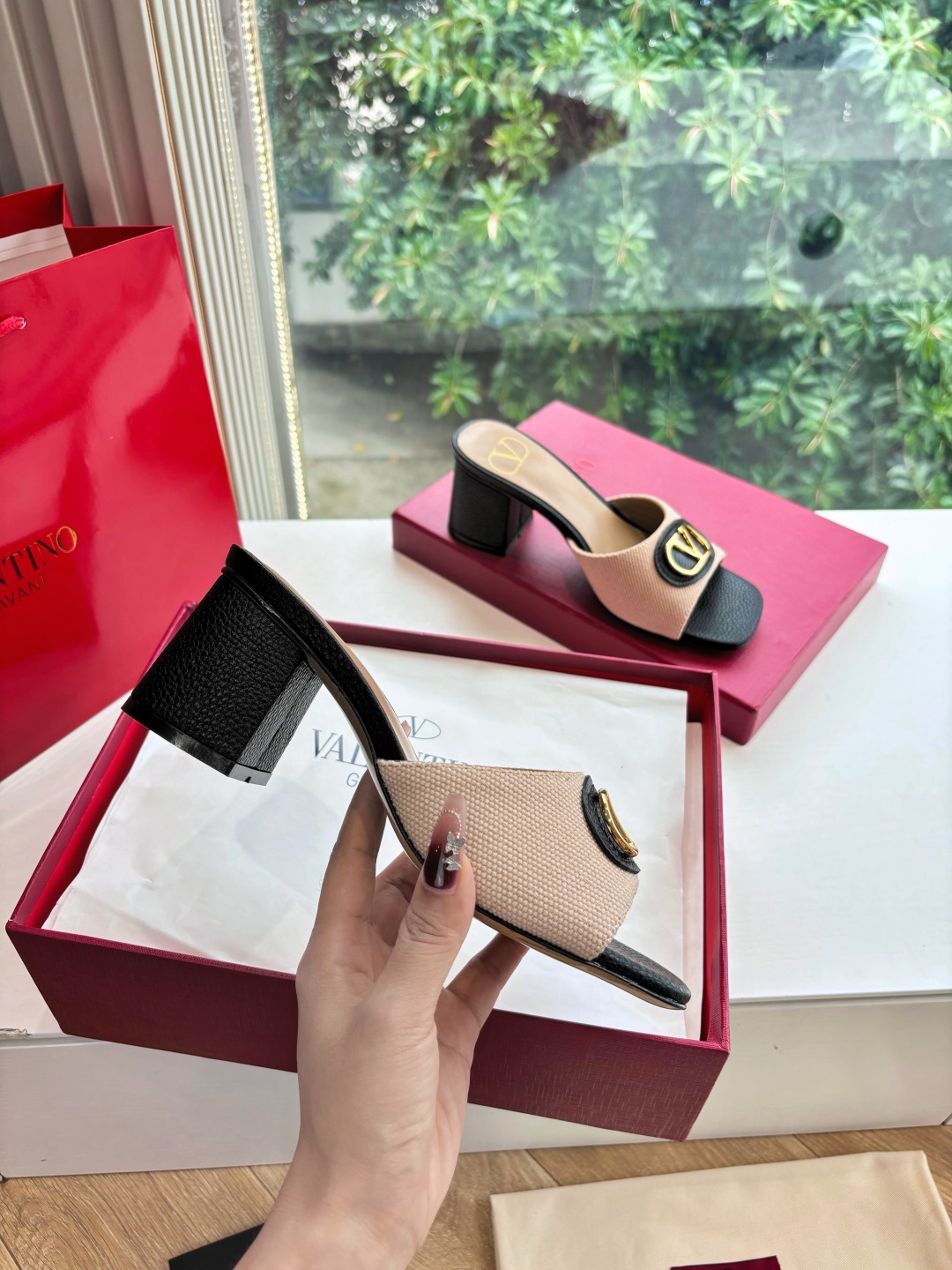 VALENTINO 발렌티노 통굽 샌들 슬리퍼 신발