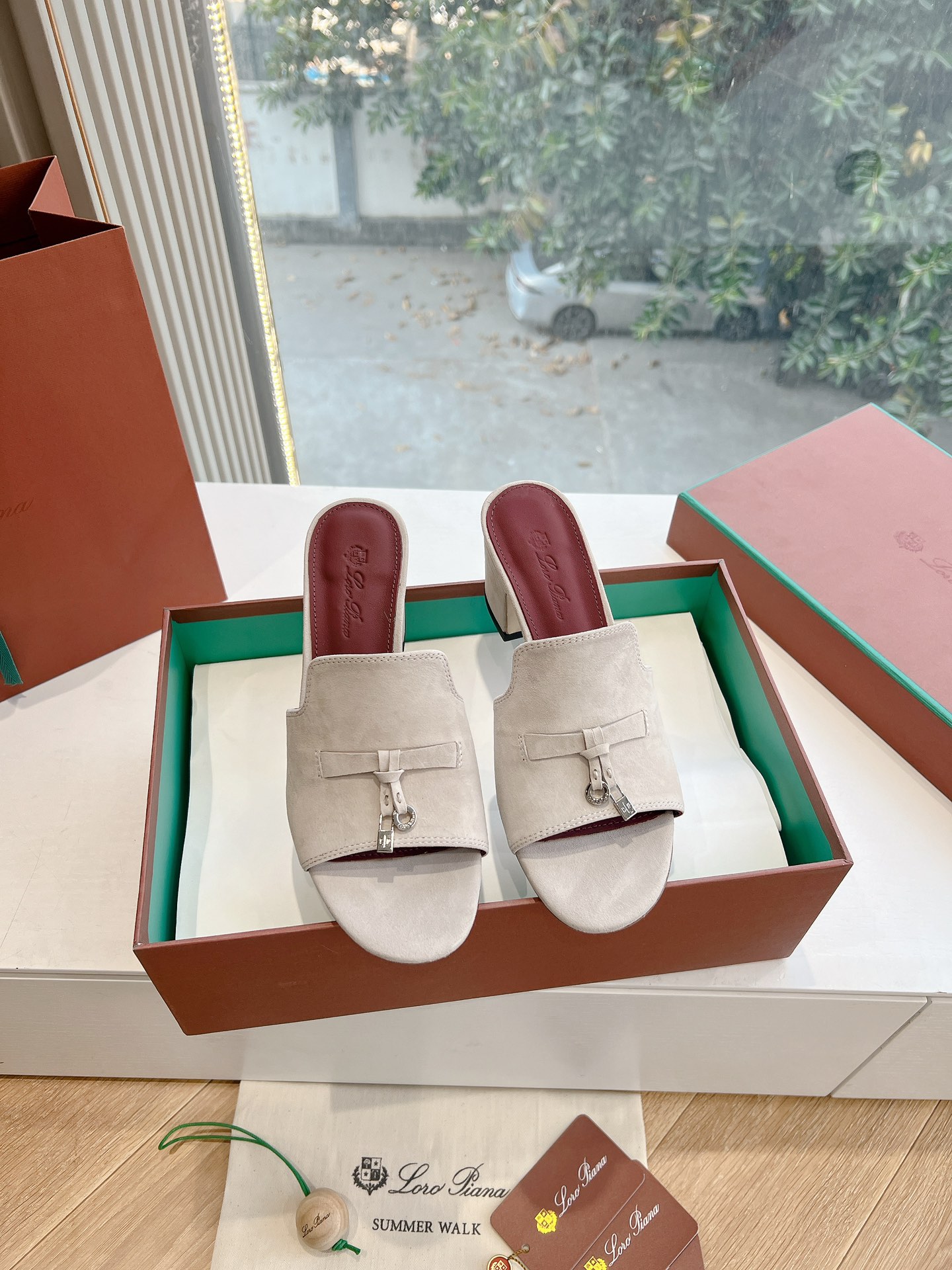 Loro Piana LP 로로피아나 통굽 태슬 플랫 슬리퍼 샌들 신발