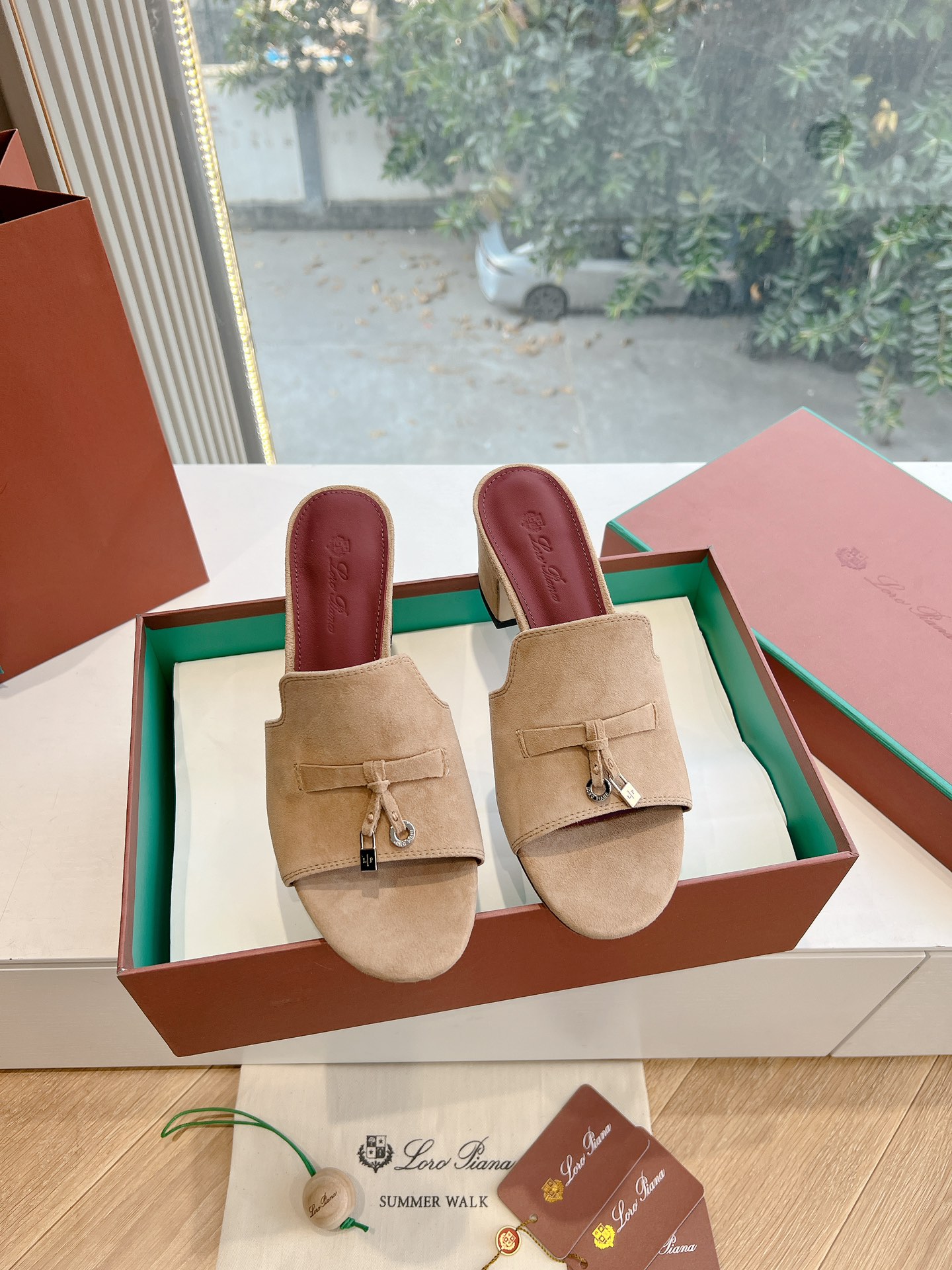 Loro Piana LP 로로피아나 통굽 태슬 플랫 슬리퍼 샌들 신발