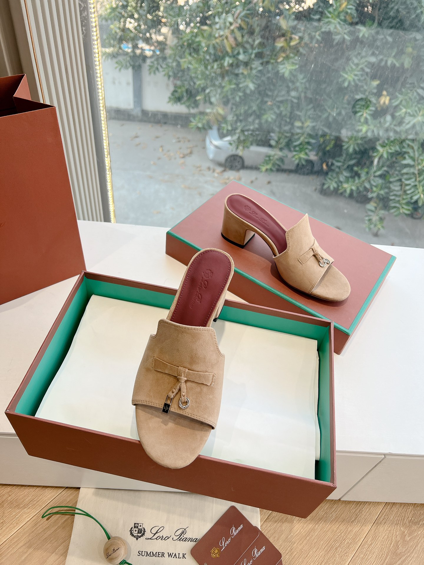 Loro Piana LP 로로피아나 통굽 태슬 플랫 슬리퍼 샌들 신발