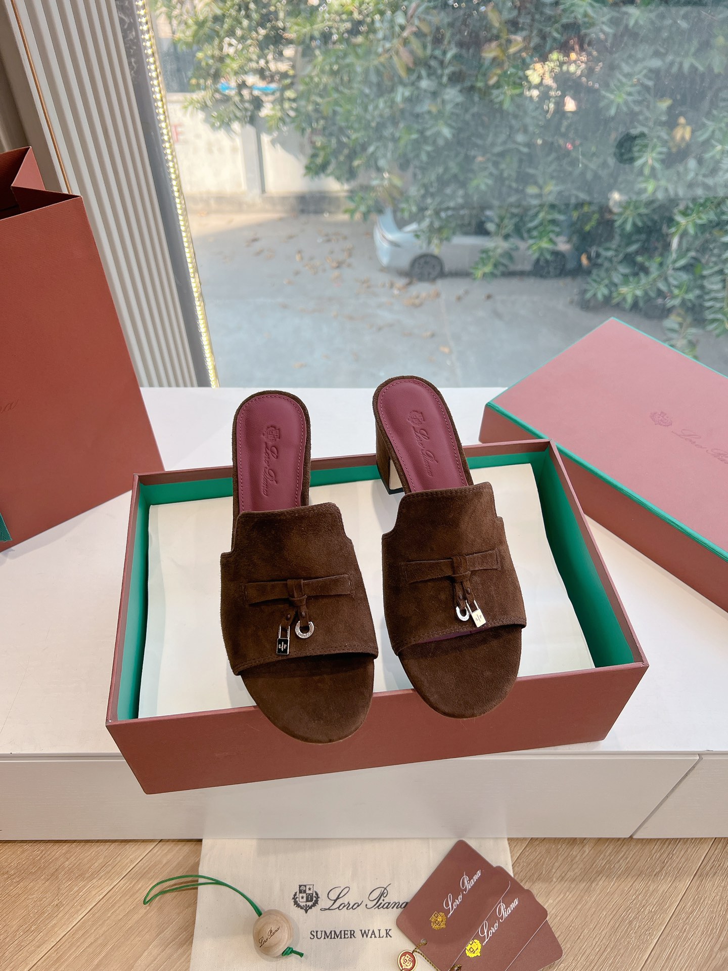 Loro Piana LP 로로피아나 통굽 태슬 플랫 슬리퍼 샌들 신발