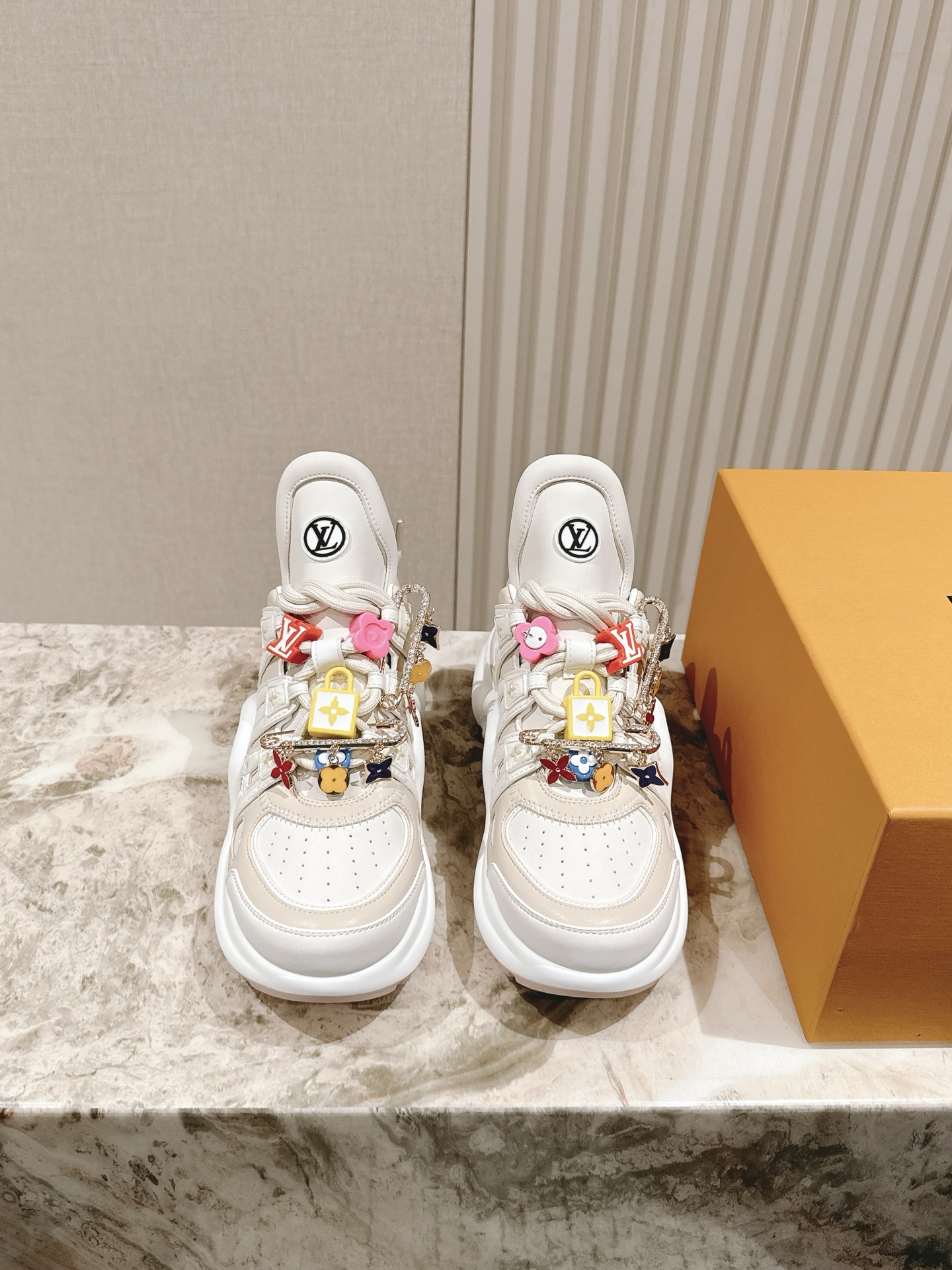 LV 루이비통 스니커즈 신발