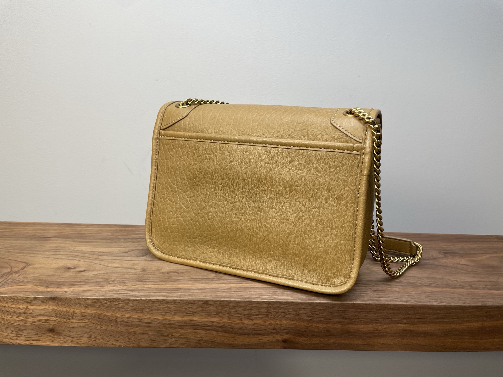 YSL 생로랑 NIKI 21cm 플랩백 숄더백 가방