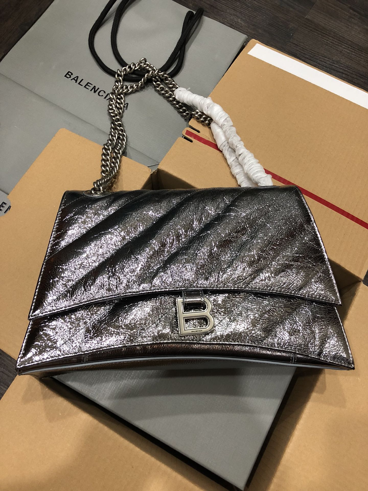 Balenciaga 발렌시아가 Crush 샤벨 체인백 금장 미디움 숄더백 가방