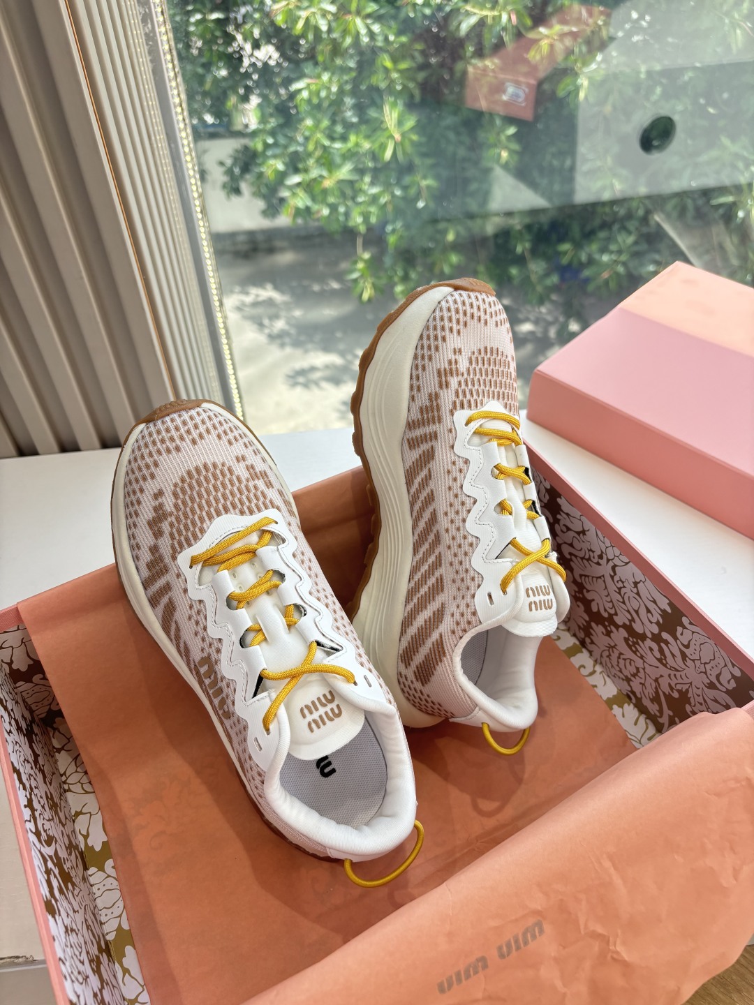 MiuMiu 미우미우 스니커즈 운동화 신발