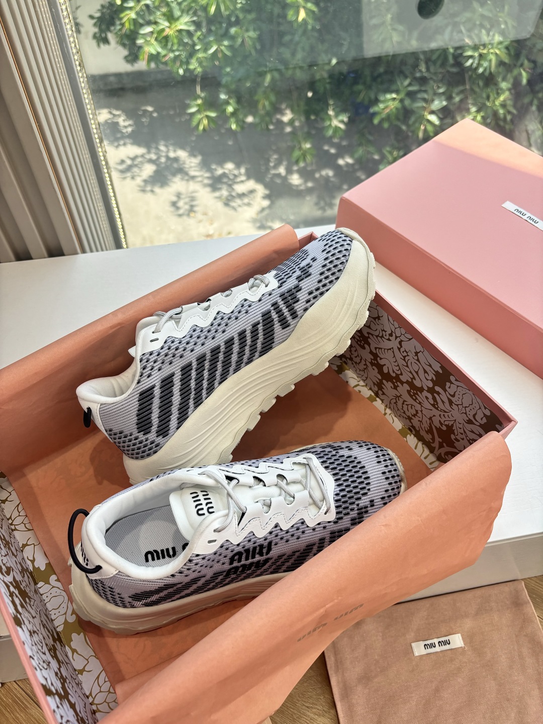 MiuMiu 미우미우 스니커즈 운동화 신발