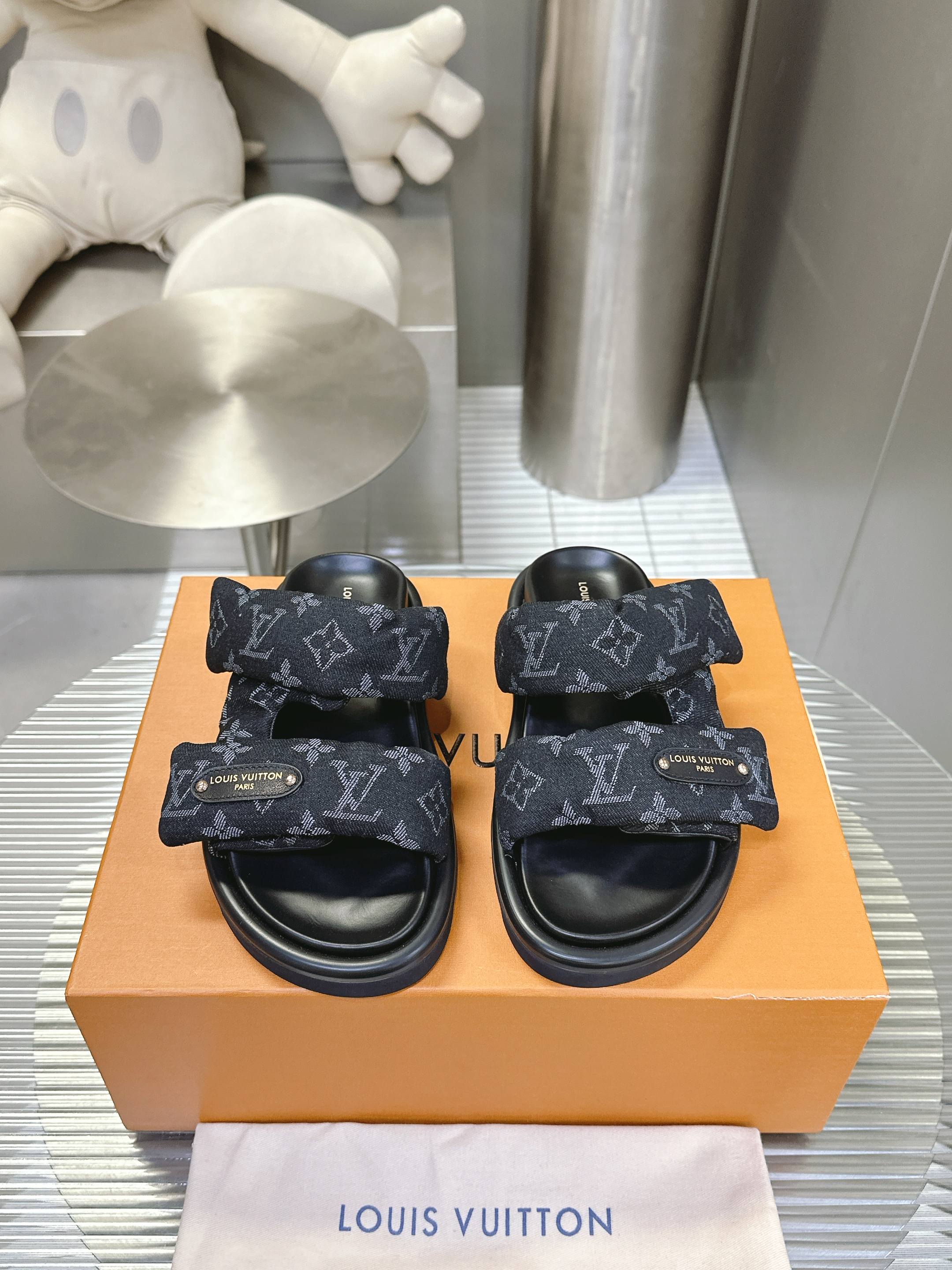 LV 루이비통 커플용 슬리퍼 샌들 신발