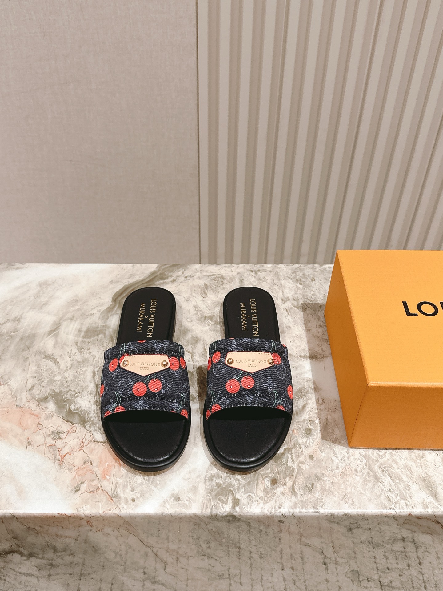 LV 루이비통 플랫 슬리퍼 샌들 신발