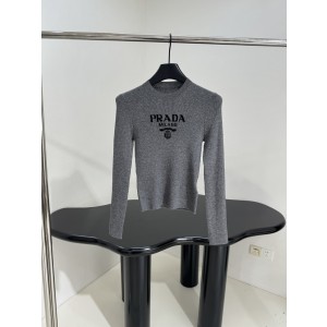 Prada 프라다 로고 실크 라운드넥 긴팔 니트 의류