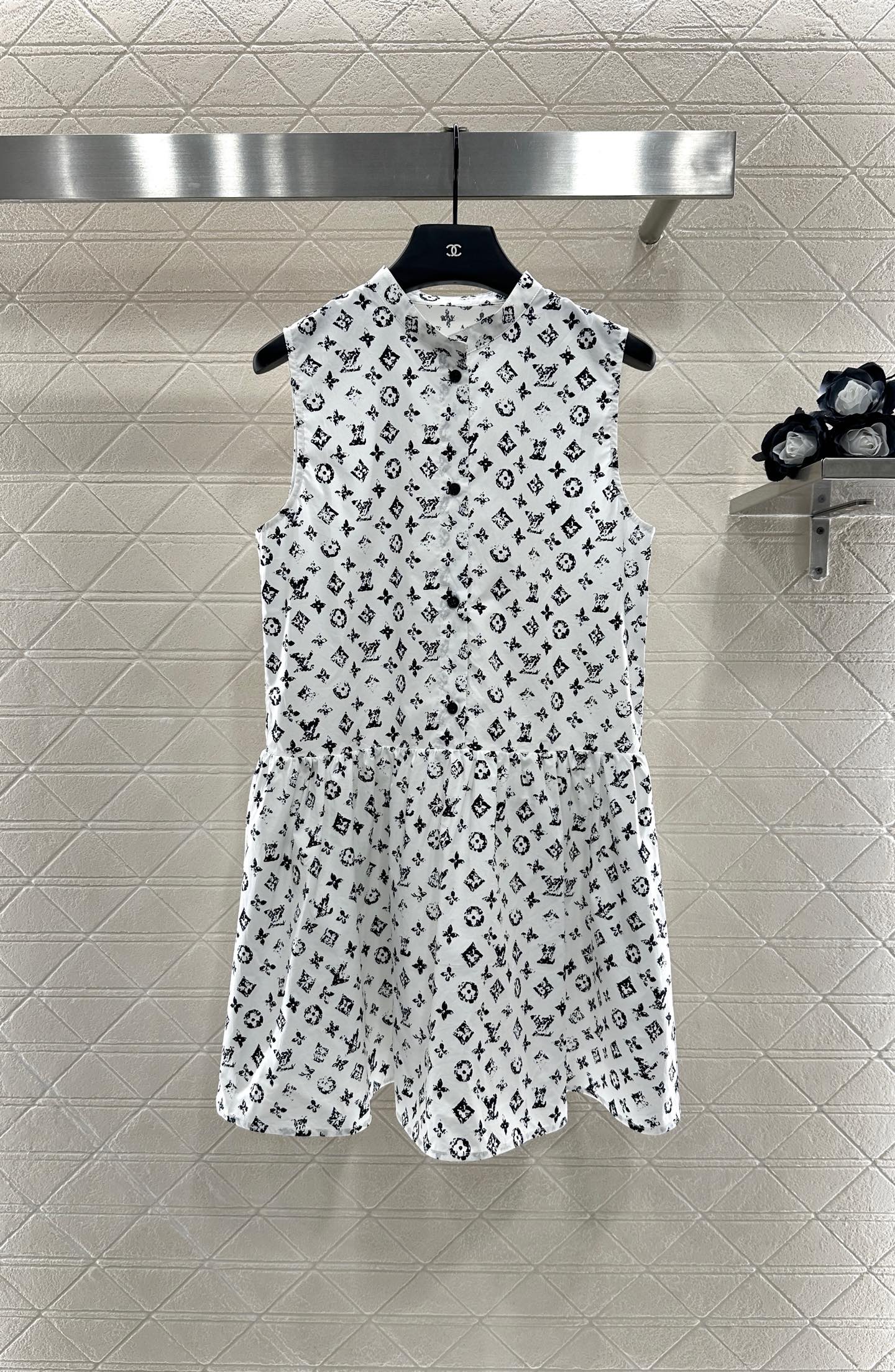 LV 루이비통 민소매 원피스 의류