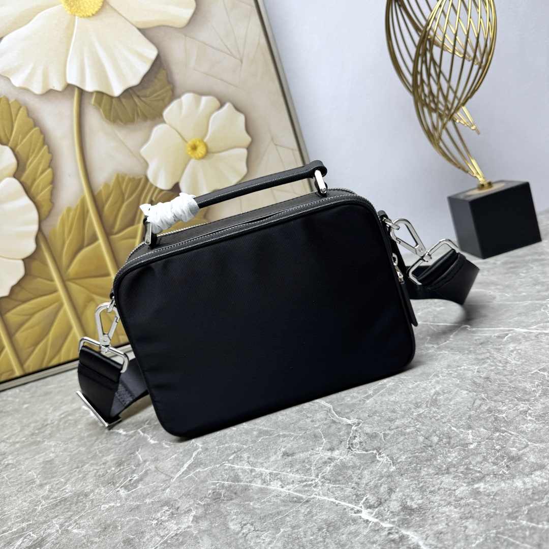 PRADA 프라다 박스백 크로스백 가방 2VH069