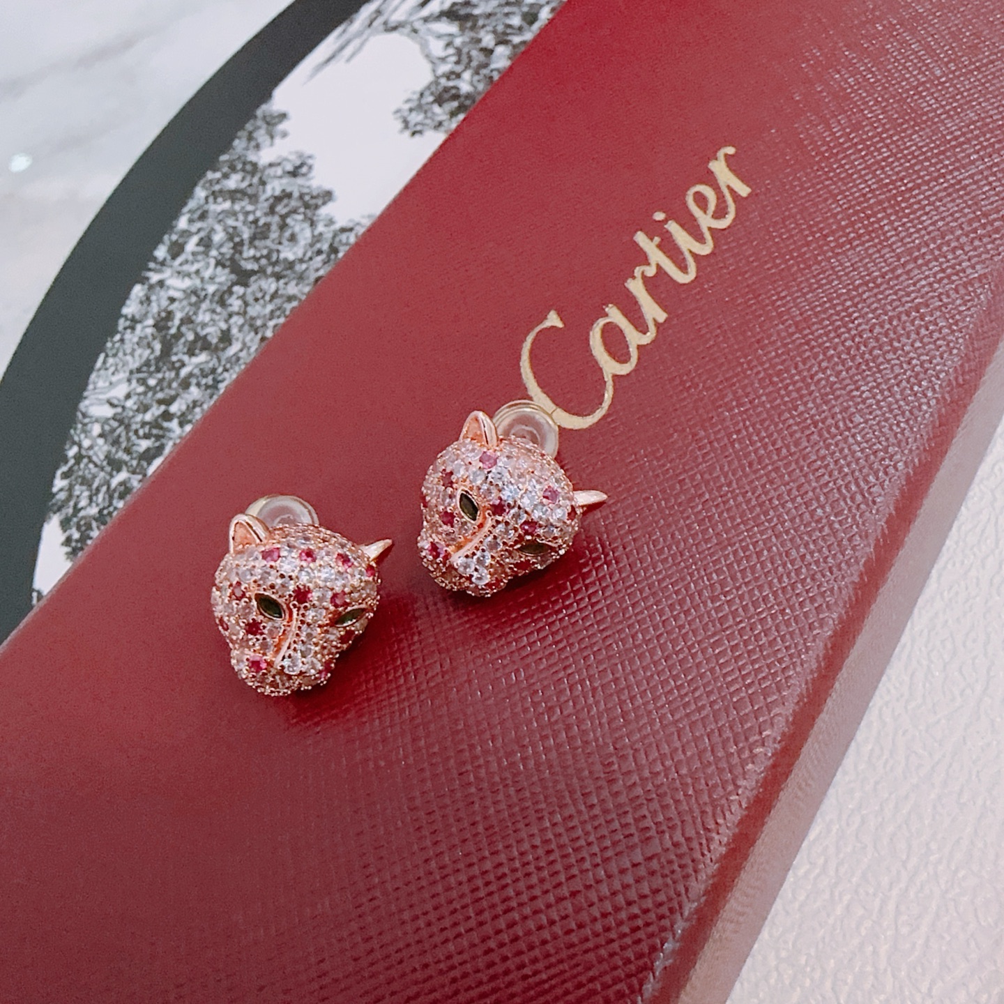 Cartier 까르띠에 귀걸이 V골드 시리즈