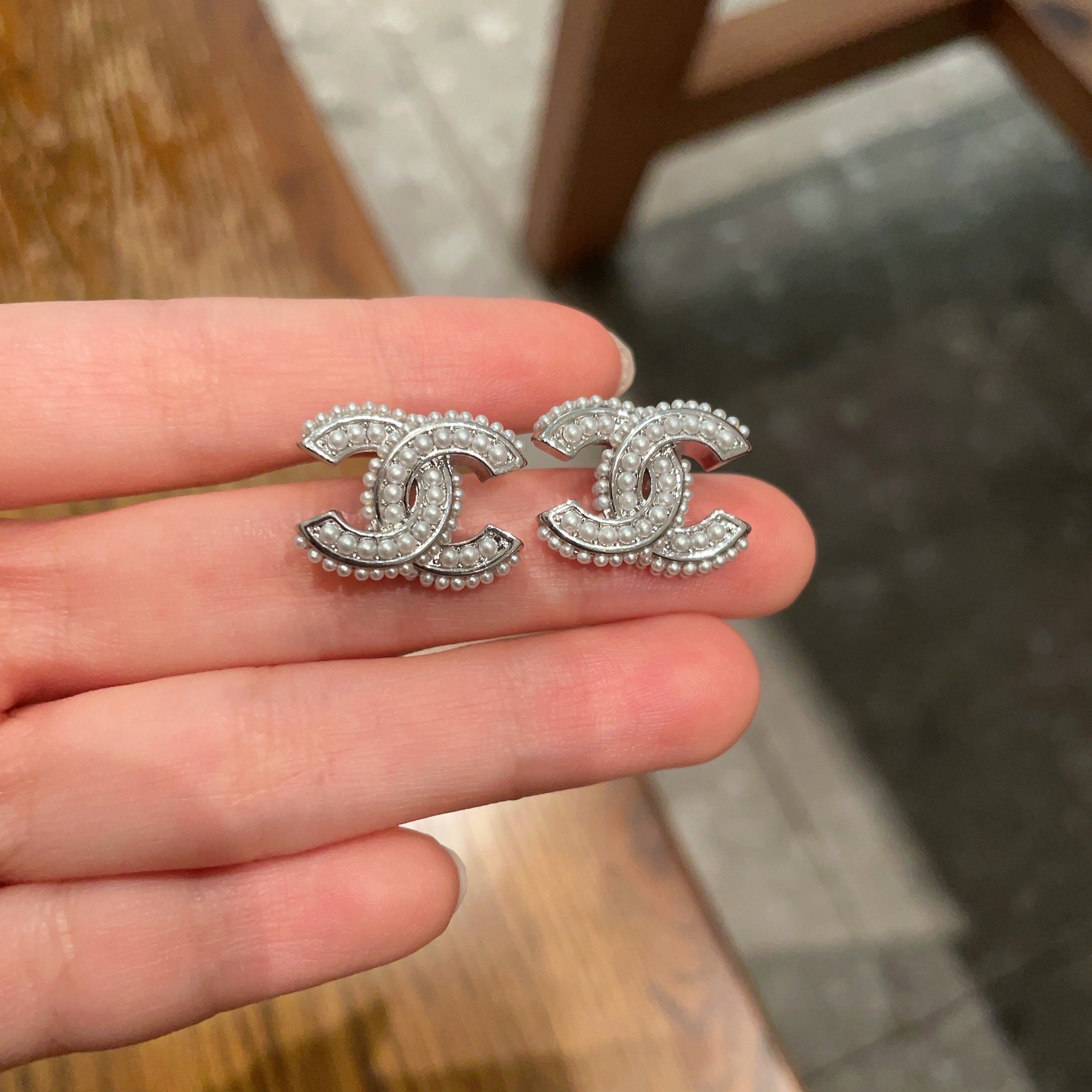 Chanel 샤넬 레터 이어링 귀걸이