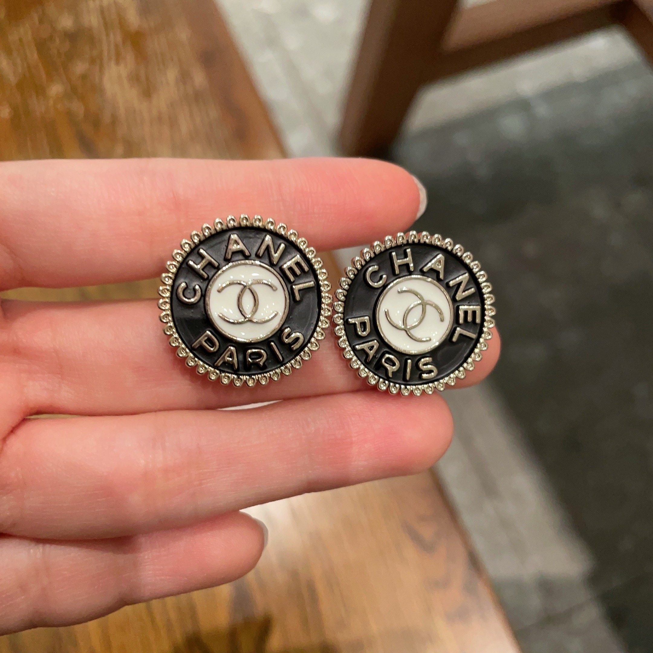 Chanel 샤넬 레터 이어링 귀걸이