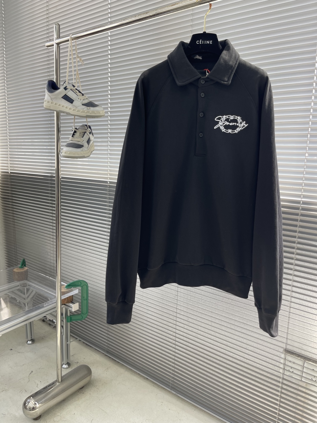 Givenchy 지방시 플라워 크라운 자수 맨투맨 의류