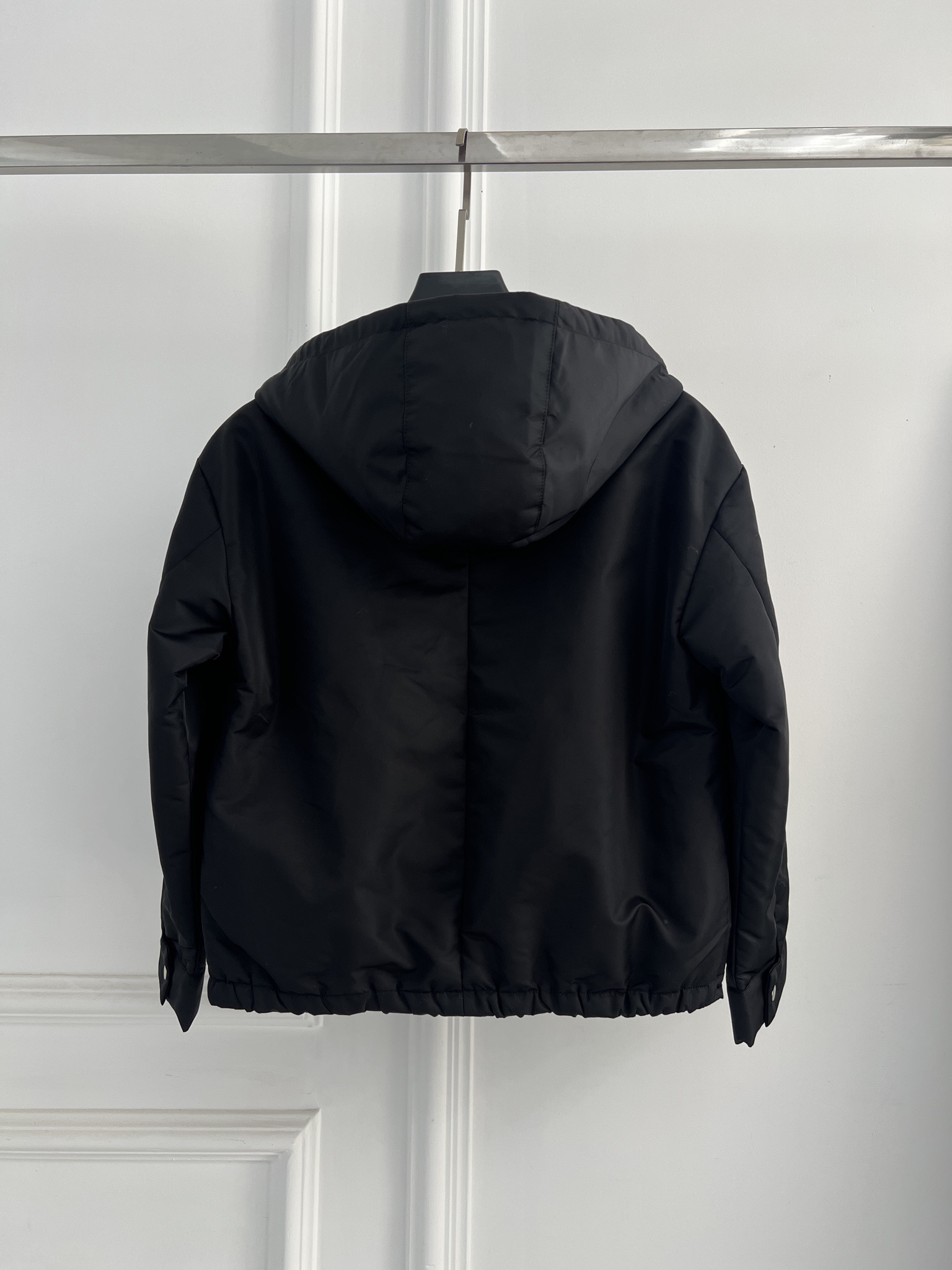 Prada 프라다 삼각 로고 후드 나일론 숏 패딩 자켓 의류