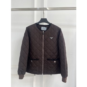 Prada 프라다 다이아몬드 퀼팅 라운드넥 다운 점퍼 의류