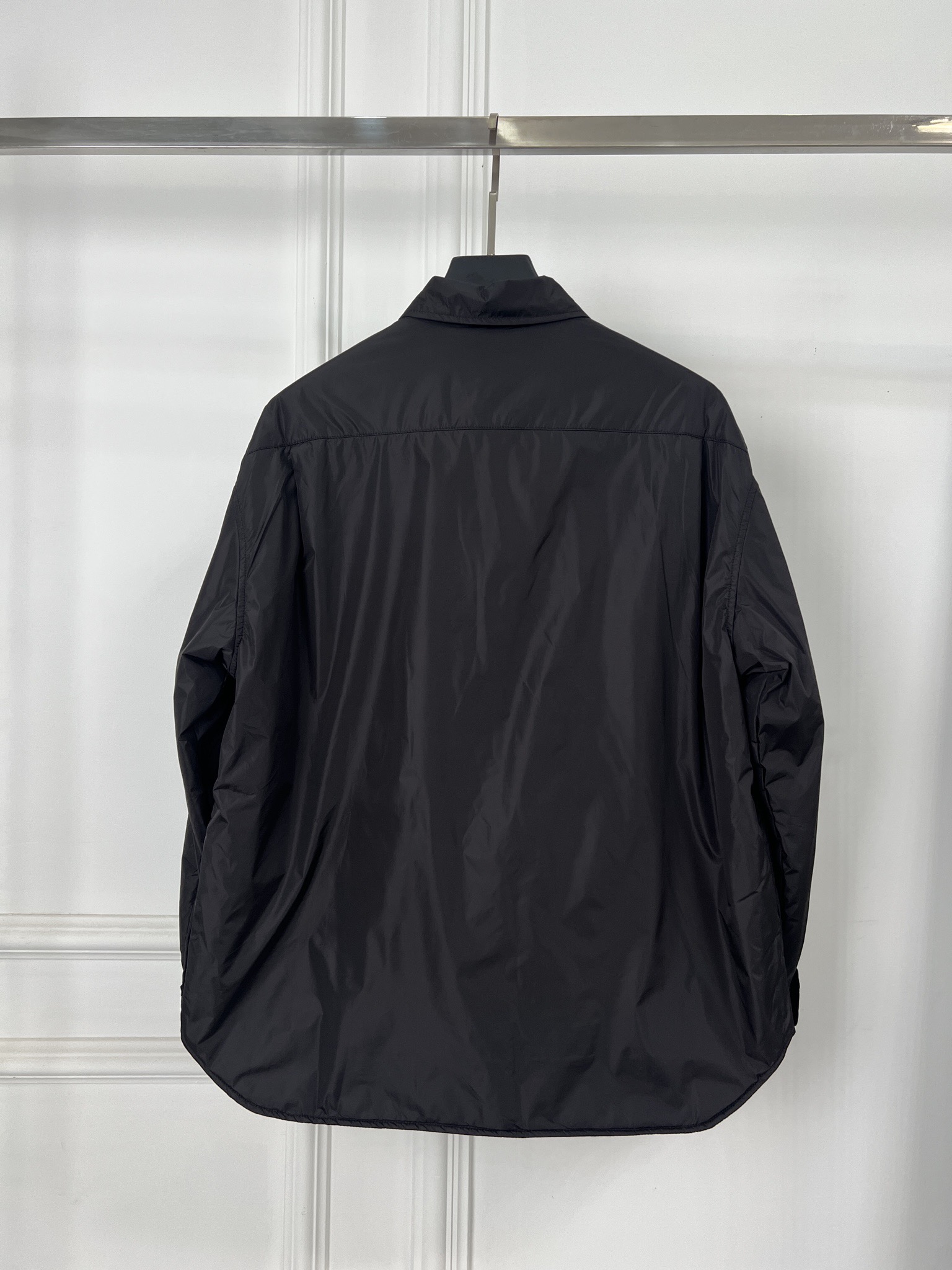 PRADA 프라다 삼각 로고 포인트 클래식 커플 패딩 재킷 의류