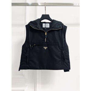 PRADA 프라다 삼각로고 지퍼 나일론 패딩 베스트 조끼 의류