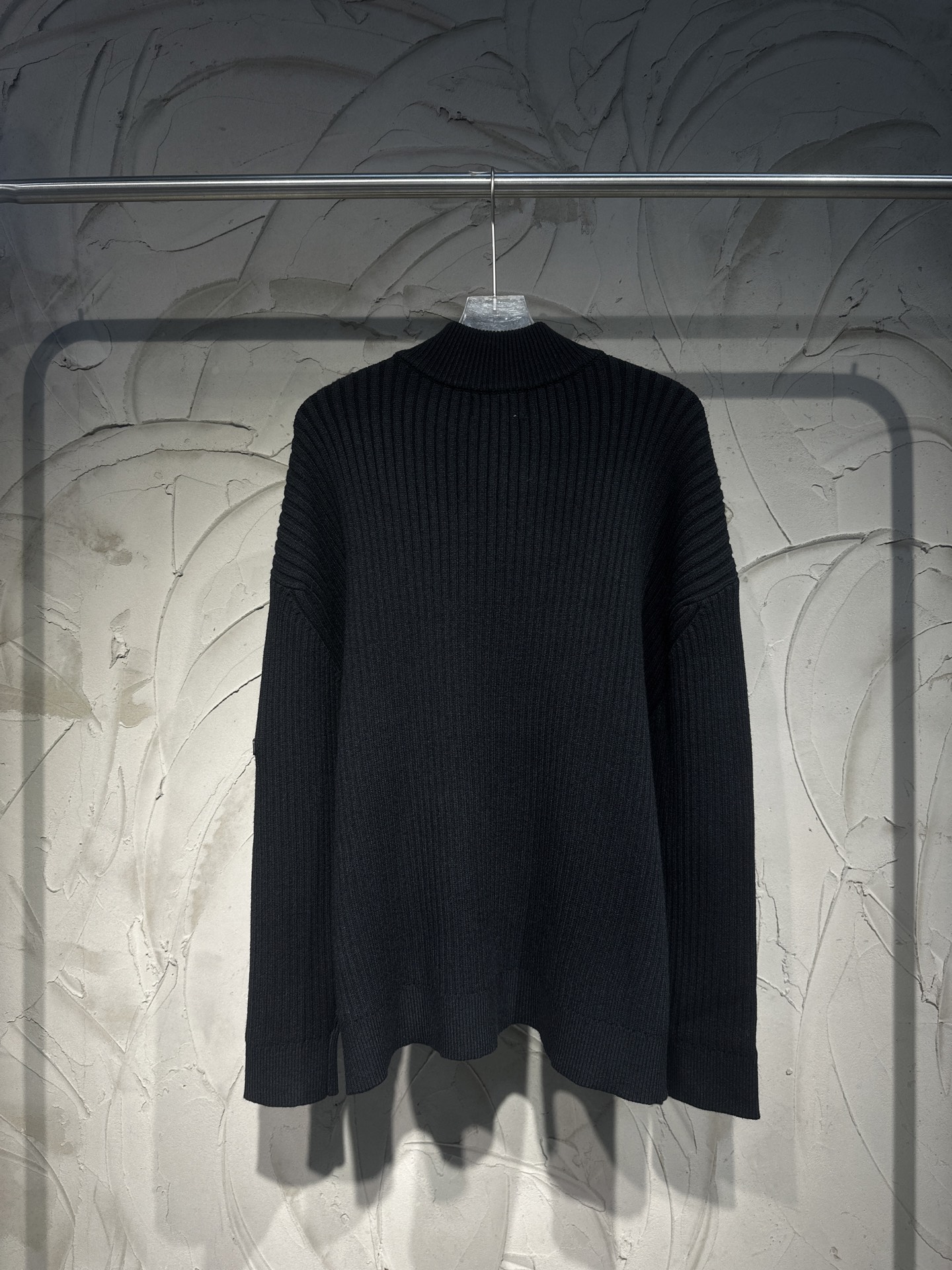 Balenciaga 발렌시아가 하이넥 반집업 긴팔 니트 의류