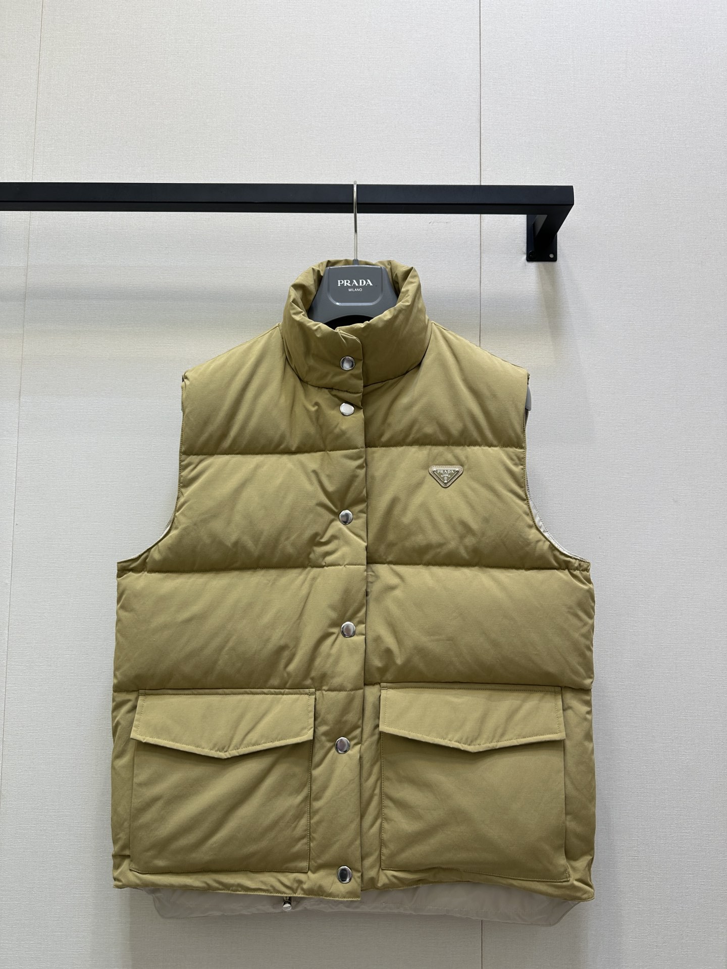 Prada 프라다 하이넥 다운 베스트 조끼 의류