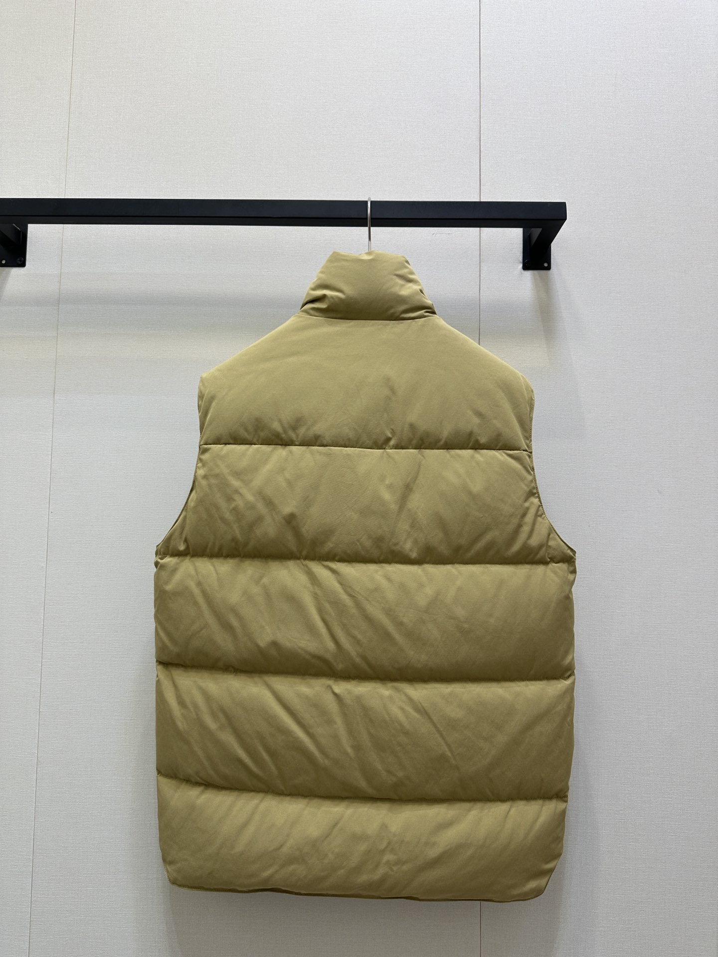 Prada 프라다 하이넥 다운 베스트 조끼 의류