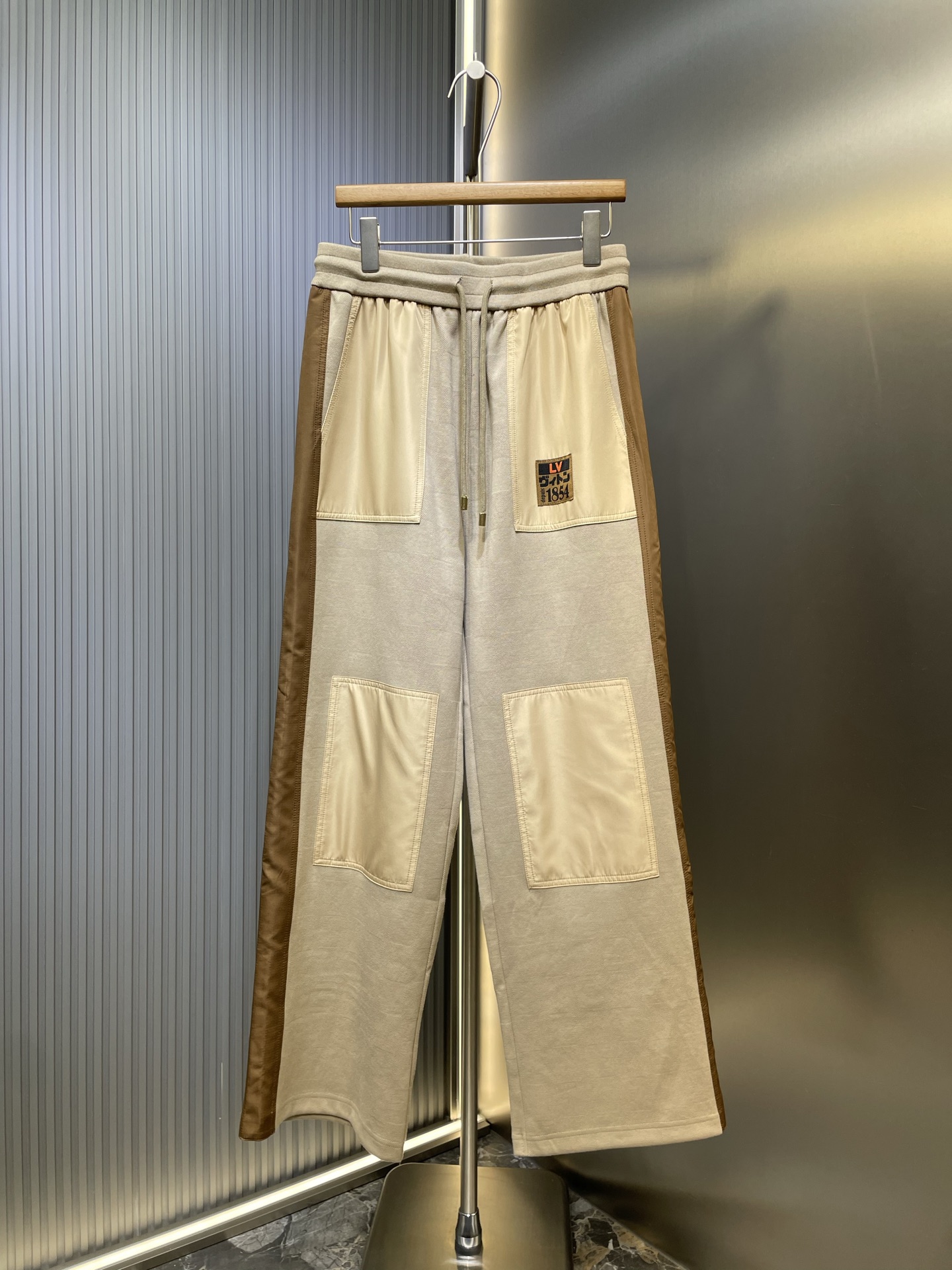 Louis Vuitton × Nigo LV 루이비통 체커보드 배색 조거 팬츠 바지 의류