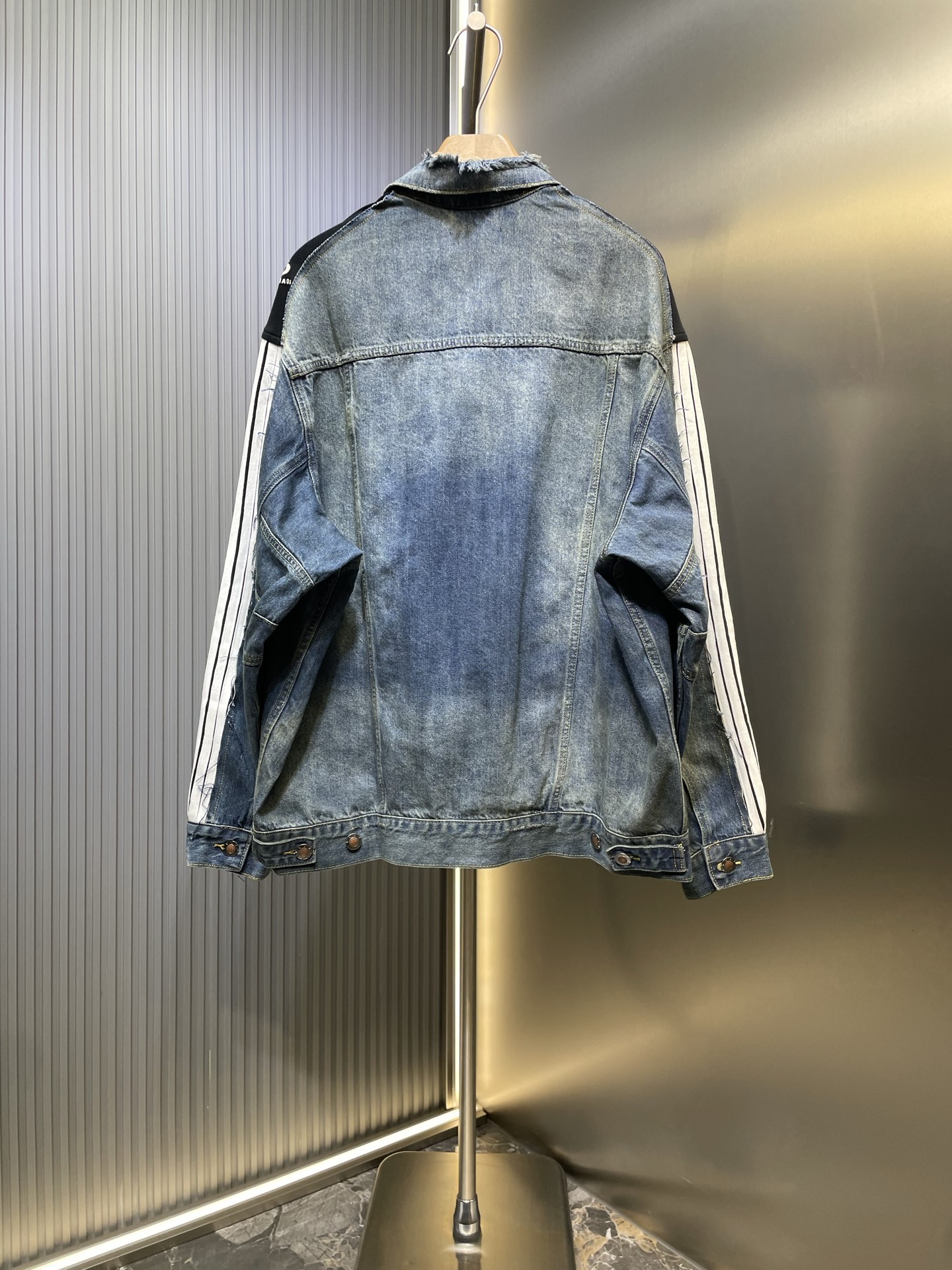 Balenciaga CUT-UP 발렌시아가 청자켓 의류